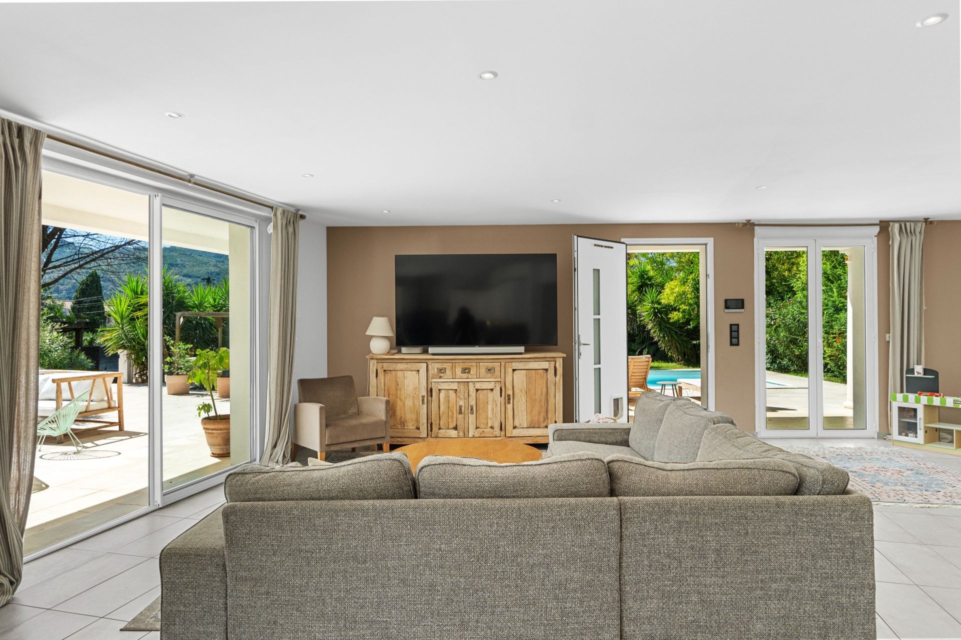 maison de luxe 7 Pièces en vente sur LA ROQUETTE SUR SIAGNE (06550)