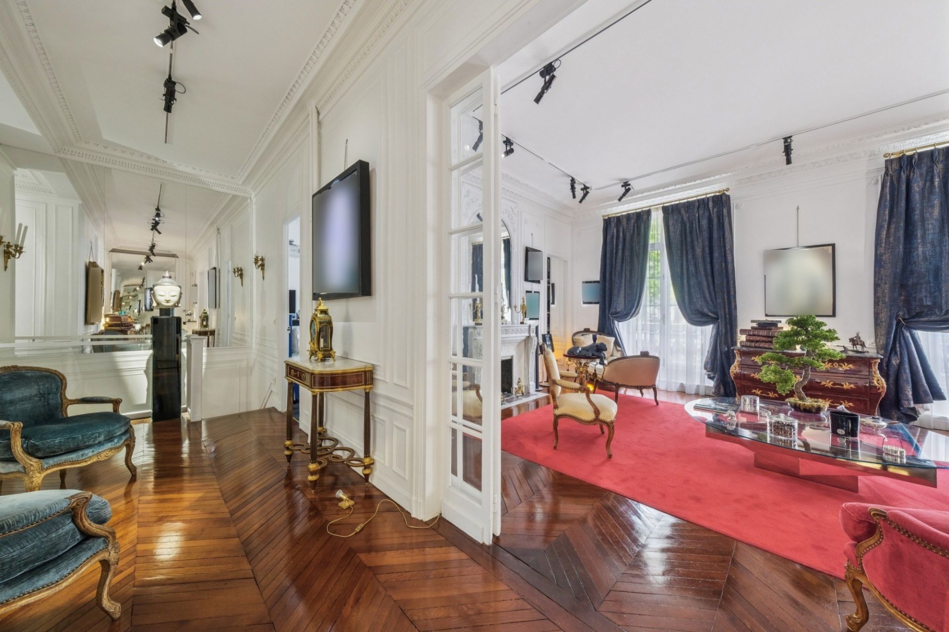 luxury apartment 5 Rooms for sale on PARIS (75016)