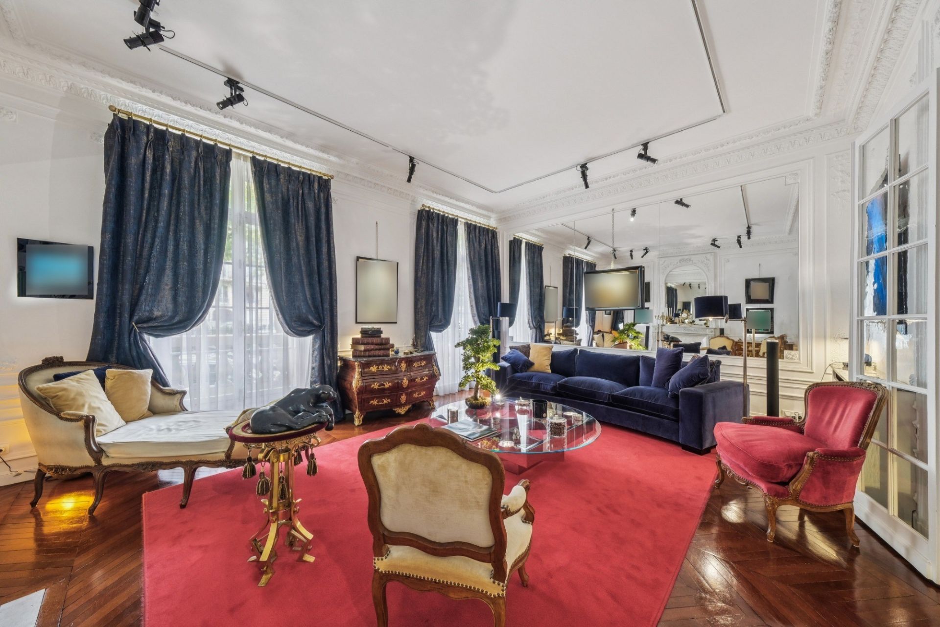 luxury apartment 5 Rooms for sale on PARIS (75016)