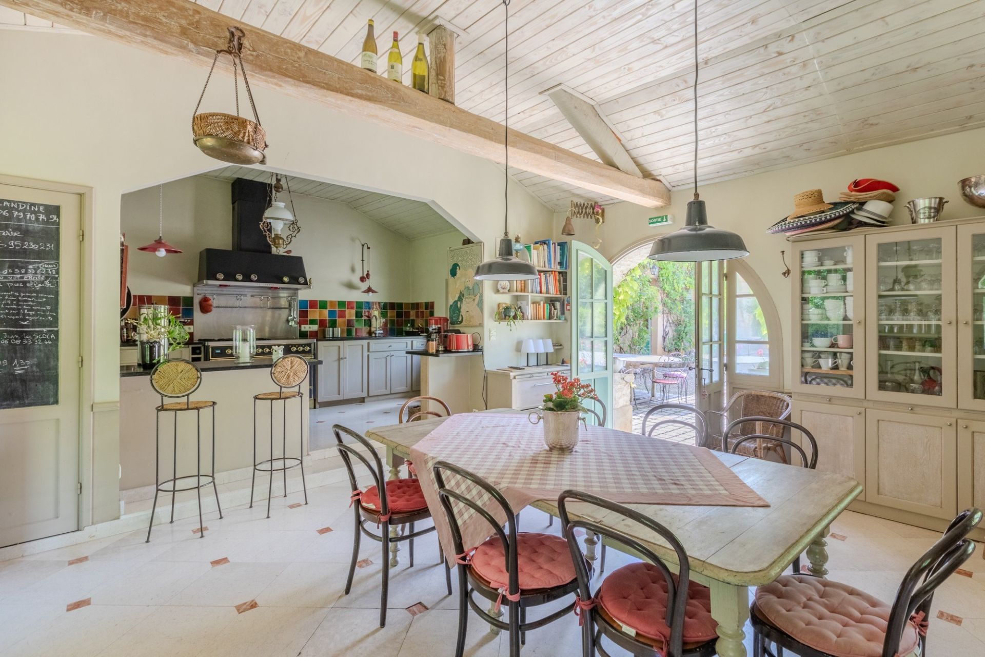 manor house 20 Rooms for sale on NOYERS (89310)