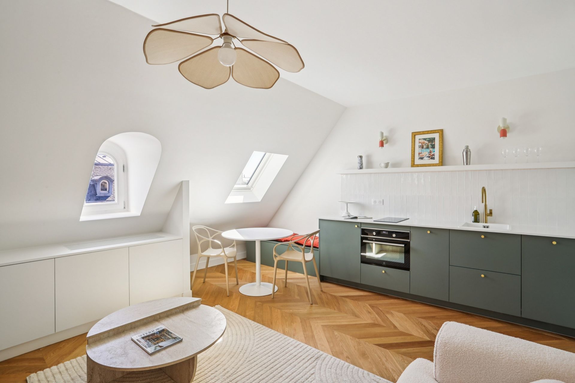 luxury apartment 2 Rooms for sale on PARIS (75008)