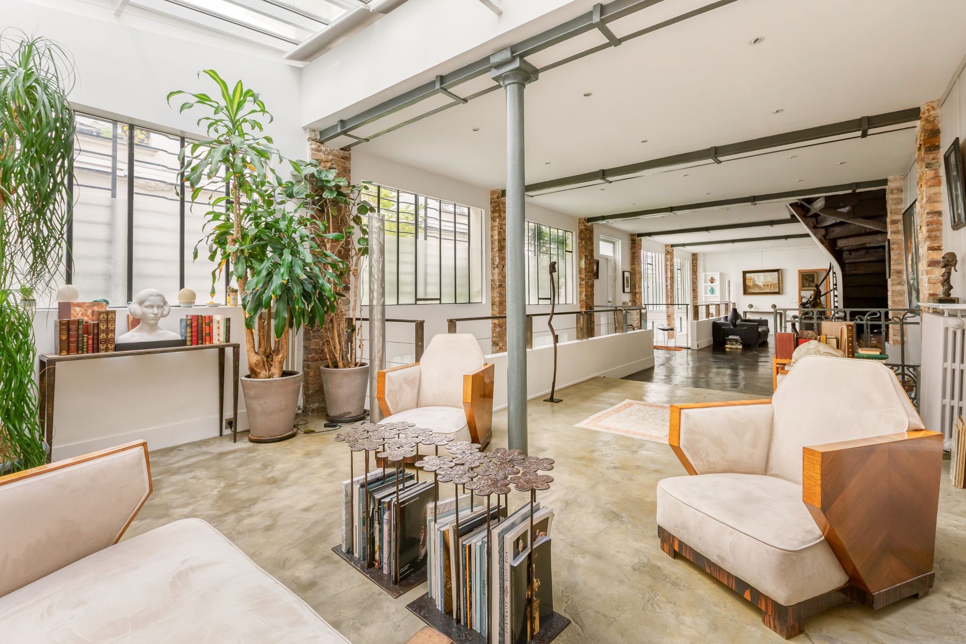 luxury apartment 6 Rooms for sale on PARIS (75010)