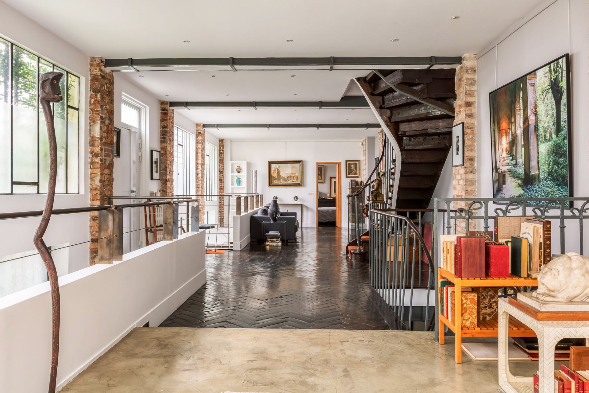 luxury apartment 6 Rooms for sale on PARIS (75010)