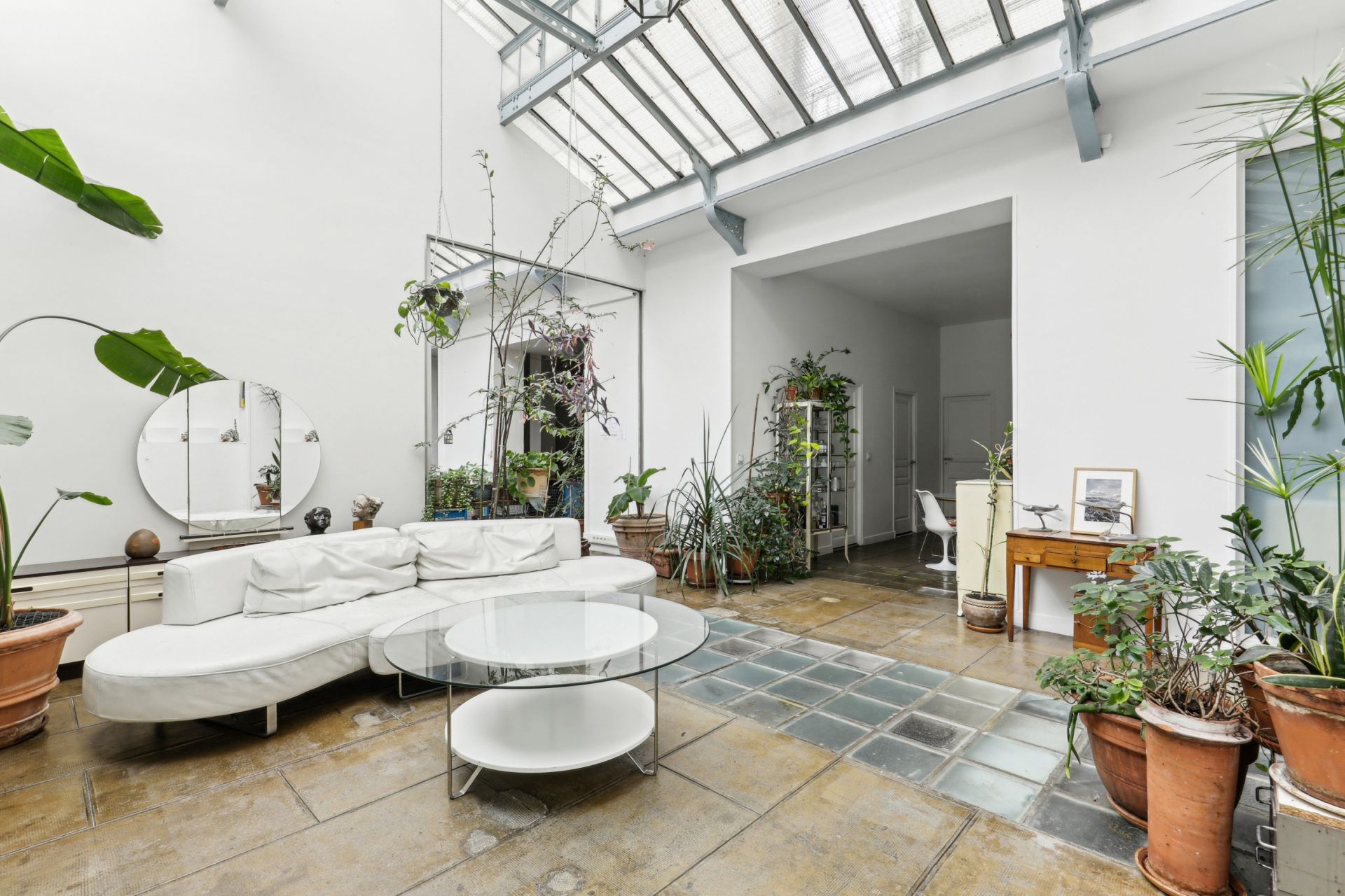 luxury apartment 10 Rooms for sale on PARIS (75009)