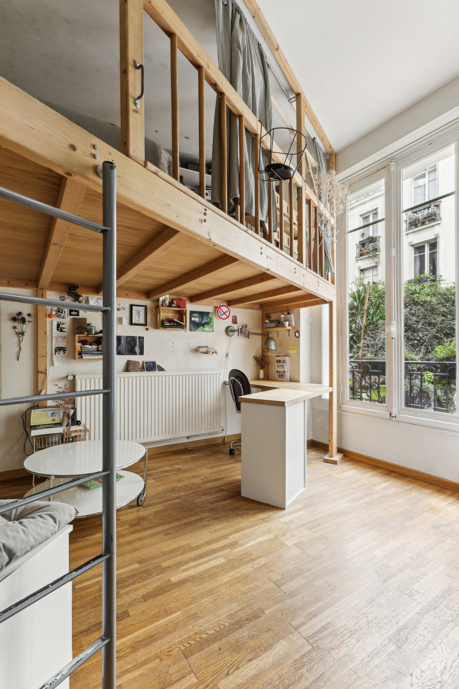 luxury apartment 10 Rooms for sale on PARIS (75009)