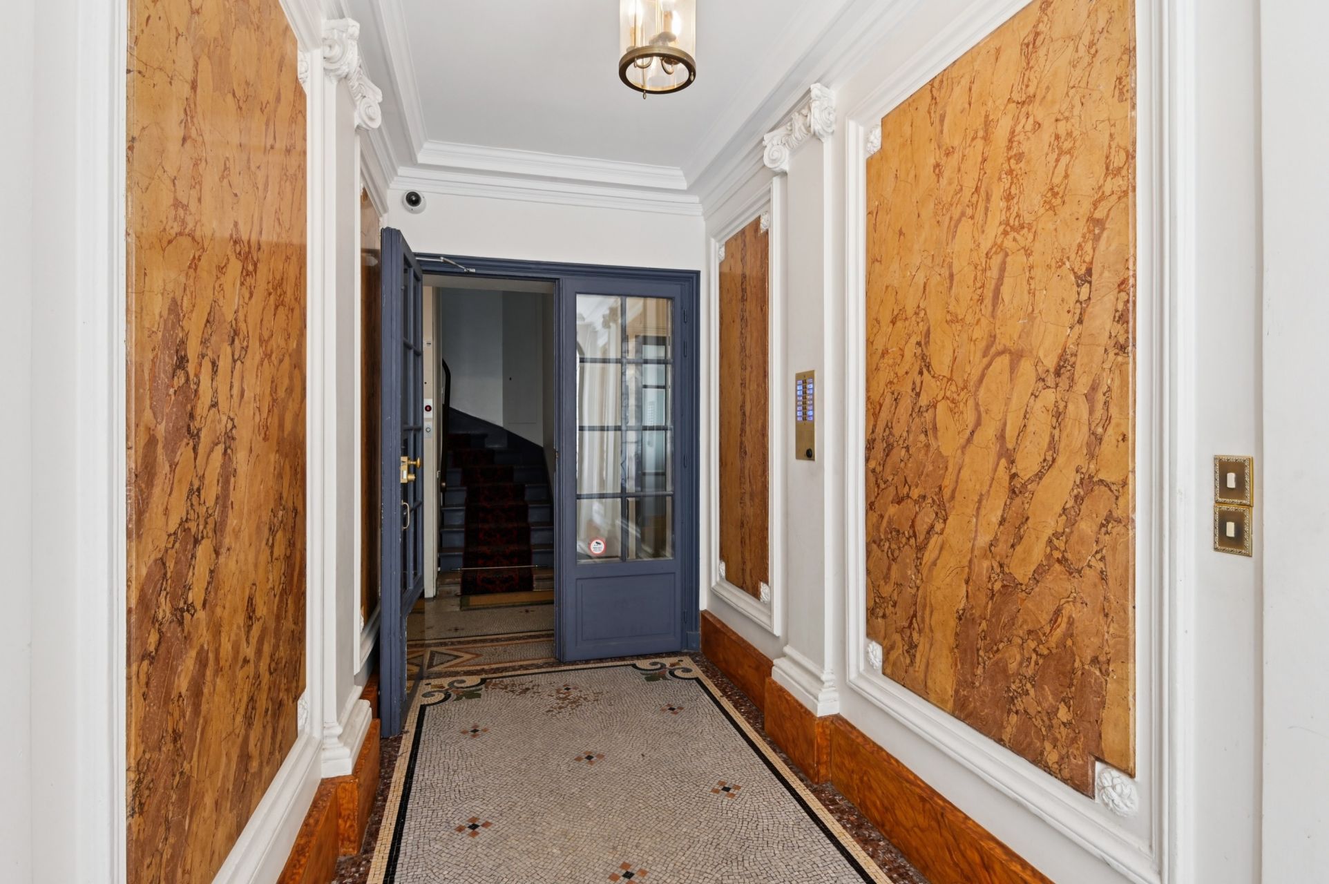 luxury apartment 2 Rooms for sale on PARIS (75009)