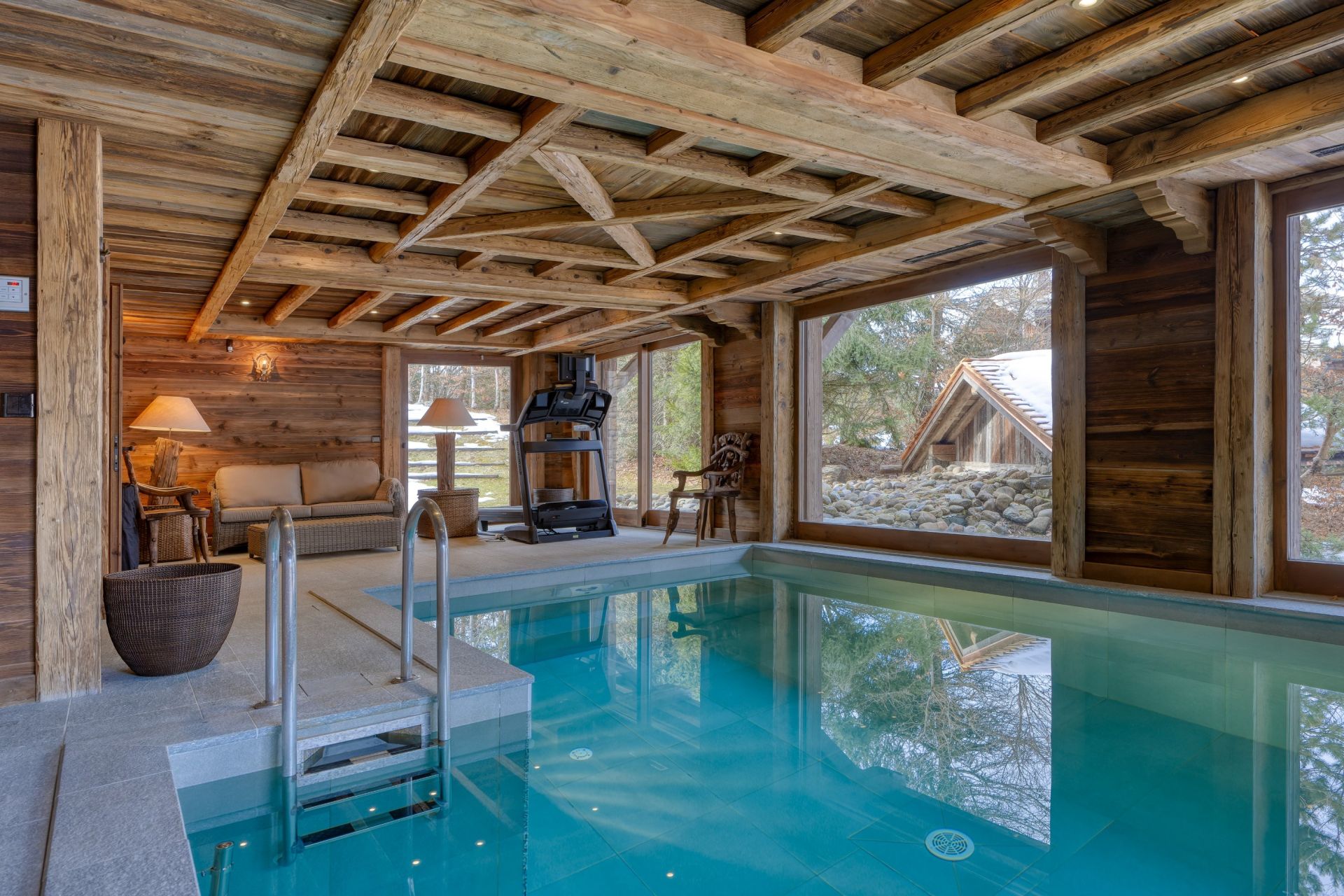 luxury chalet 12 Rooms for sale on MEGEVE (74120)