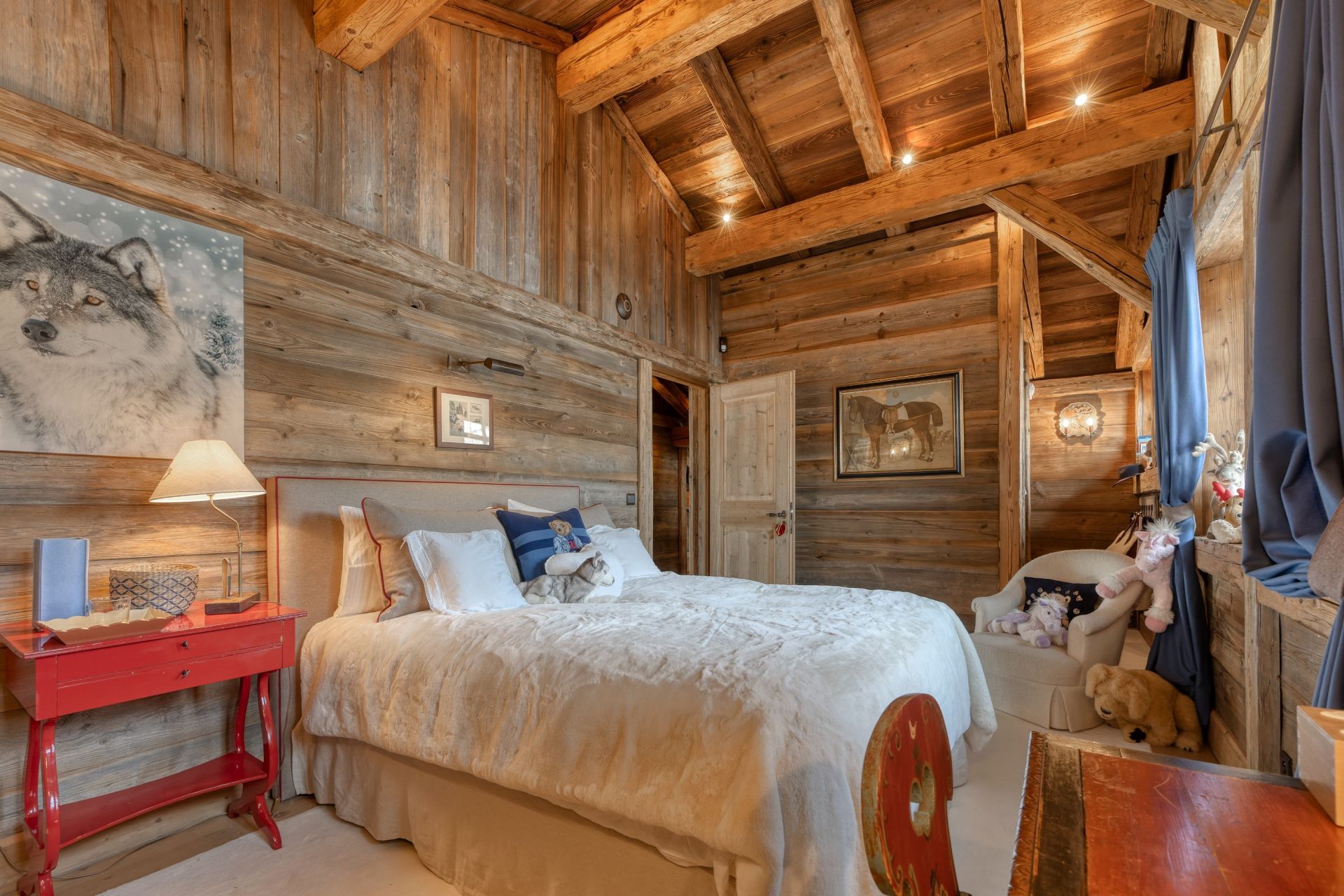 luxury chalet 12 Rooms for sale on MEGEVE (74120)