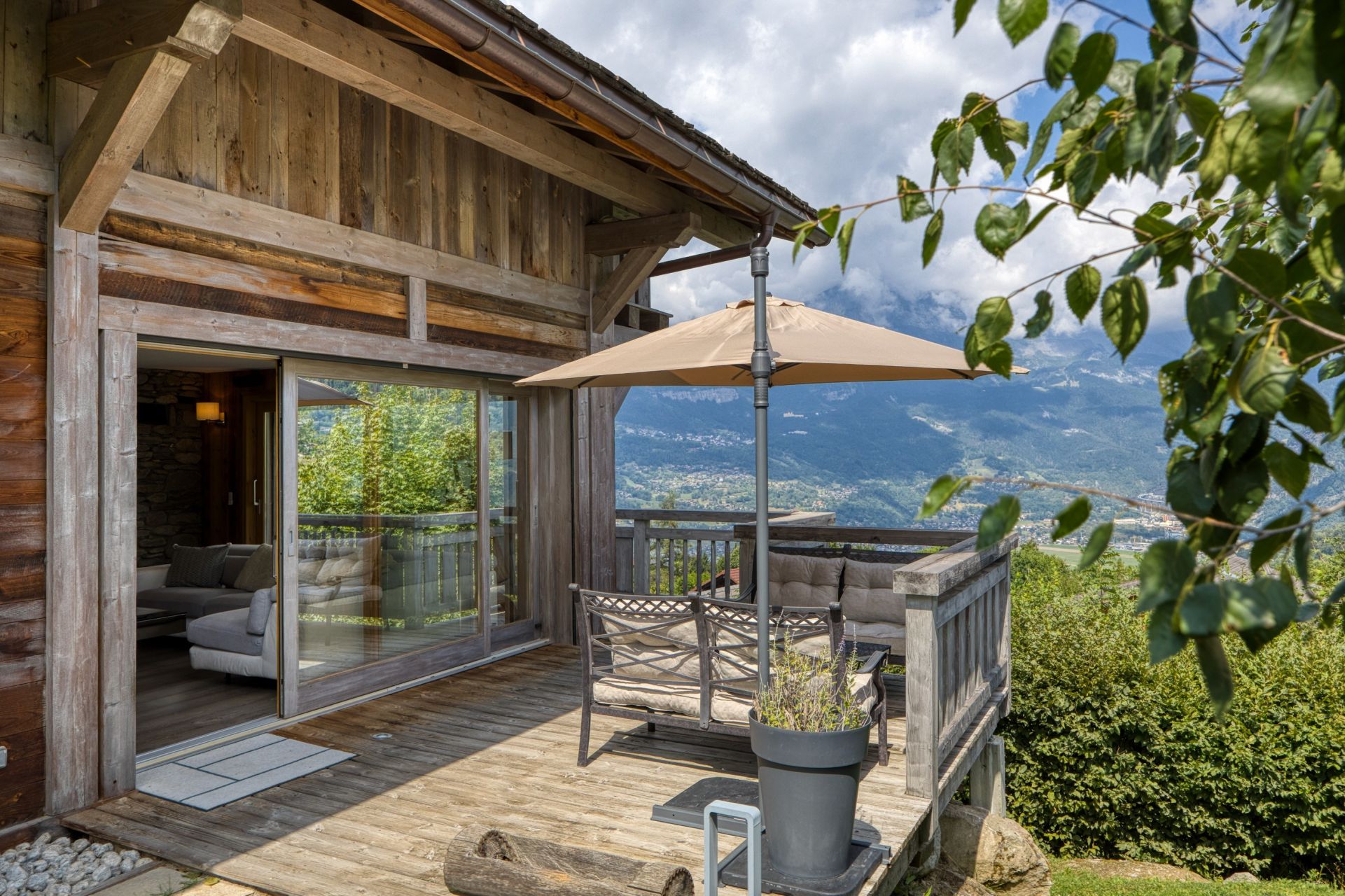 luxury chalet 7 Rooms for sale on ST GERVAIS LES BAINS (74170)