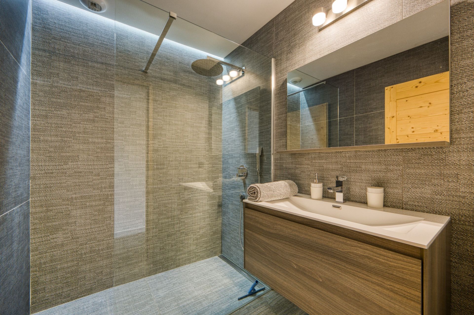 luxury chalet 7 Rooms for sale on ST GERVAIS LES BAINS (74170)