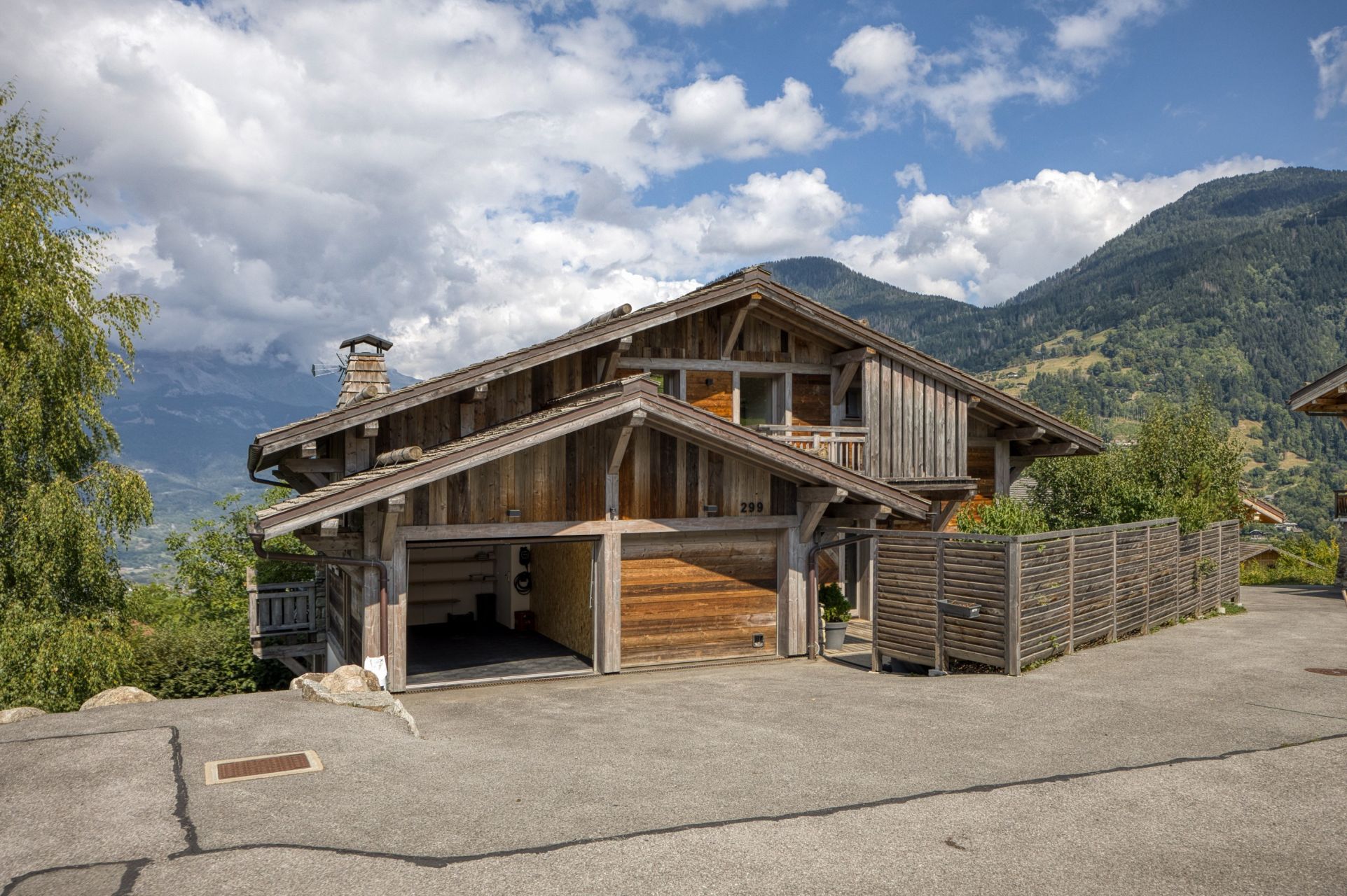 luxury chalet 7 Rooms for sale on ST GERVAIS LES BAINS (74170)