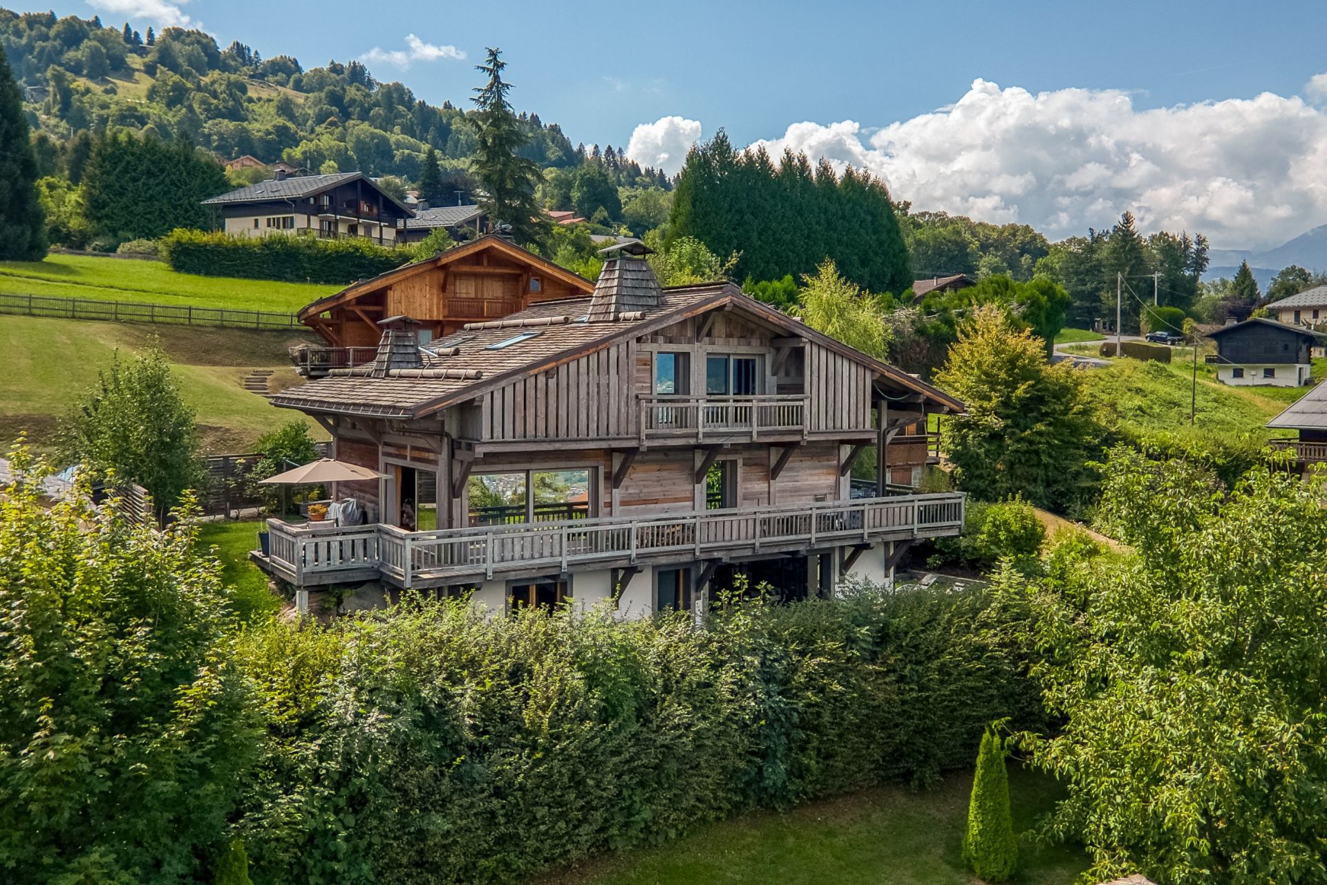 luxury chalet 7 Rooms for sale on ST GERVAIS LES BAINS (74170)