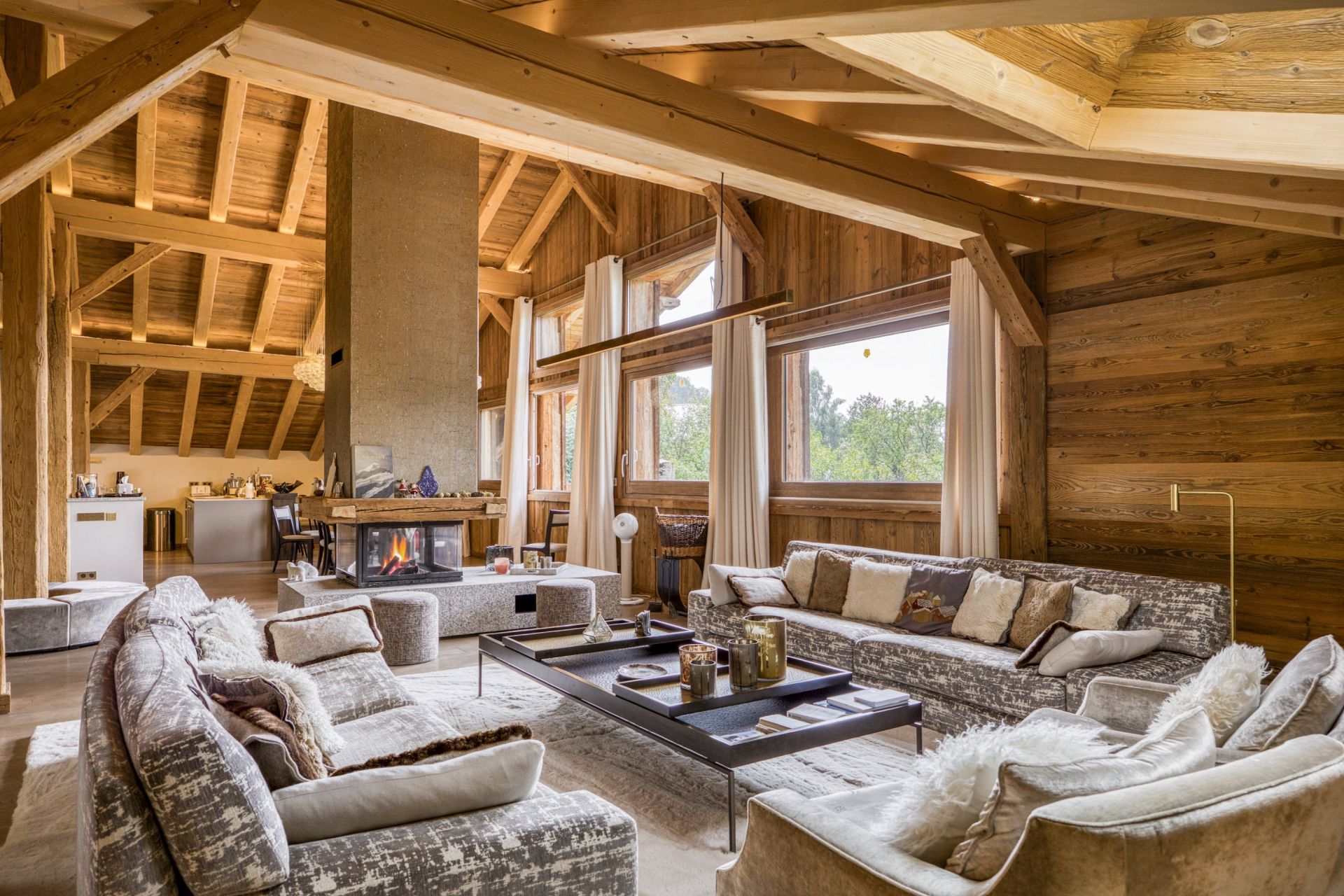luxury chalet 8 Rooms for seasonal rent on MEGEVE (74120)