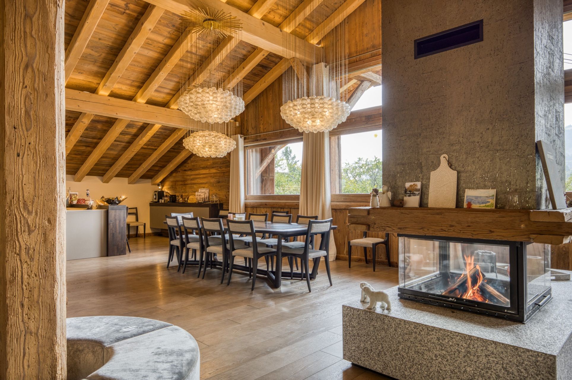 luxury chalet 8 Rooms for seasonal rent on MEGEVE (74120)