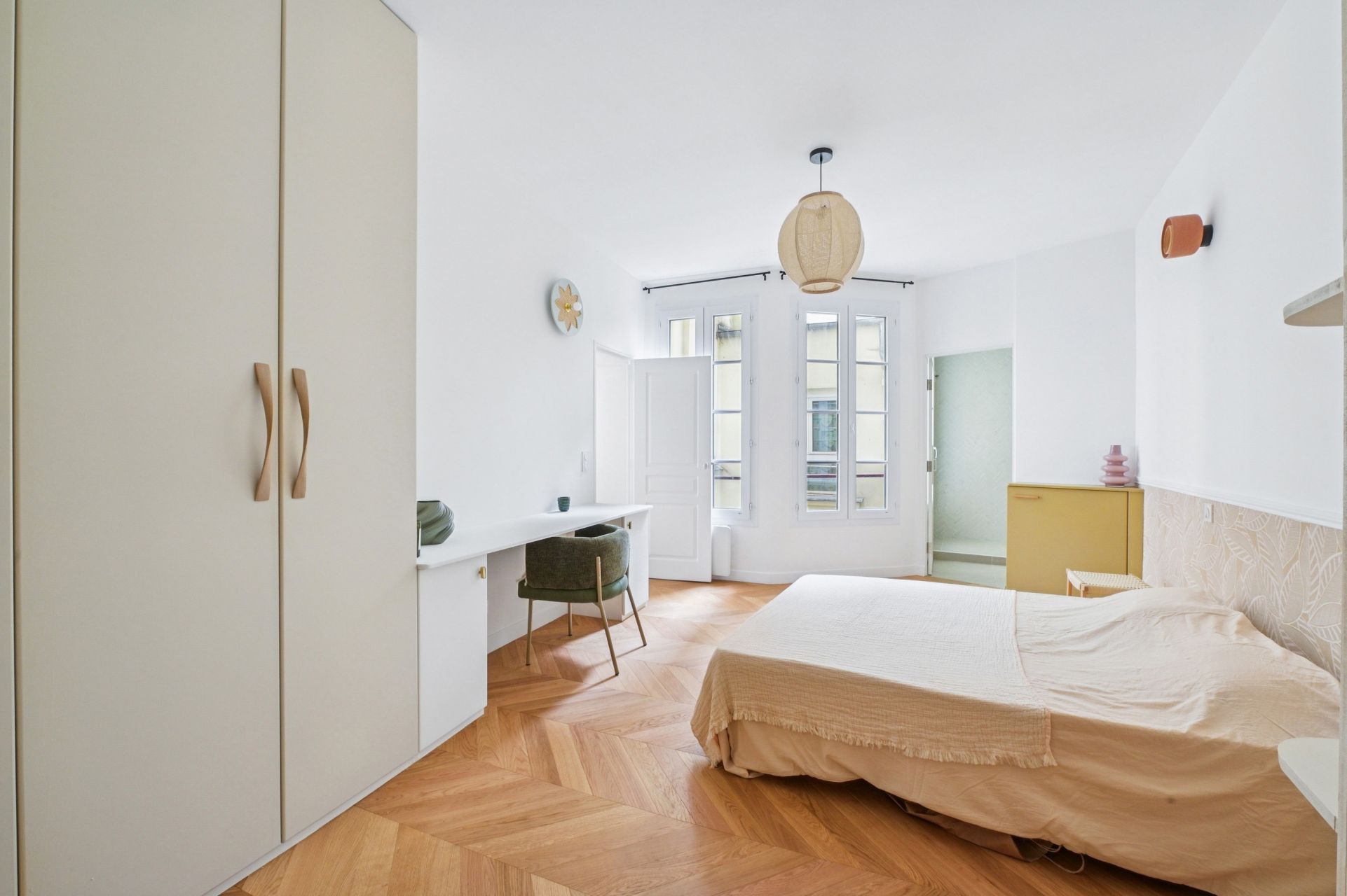 luxury apartment 2 Rooms for sale on PARIS (75001)