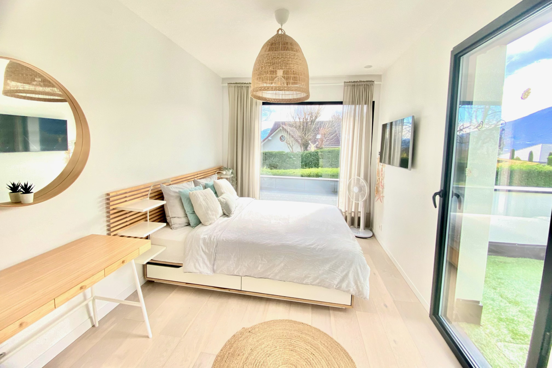 luxury house 8 Rooms for sale on TRESSERVE (73100)