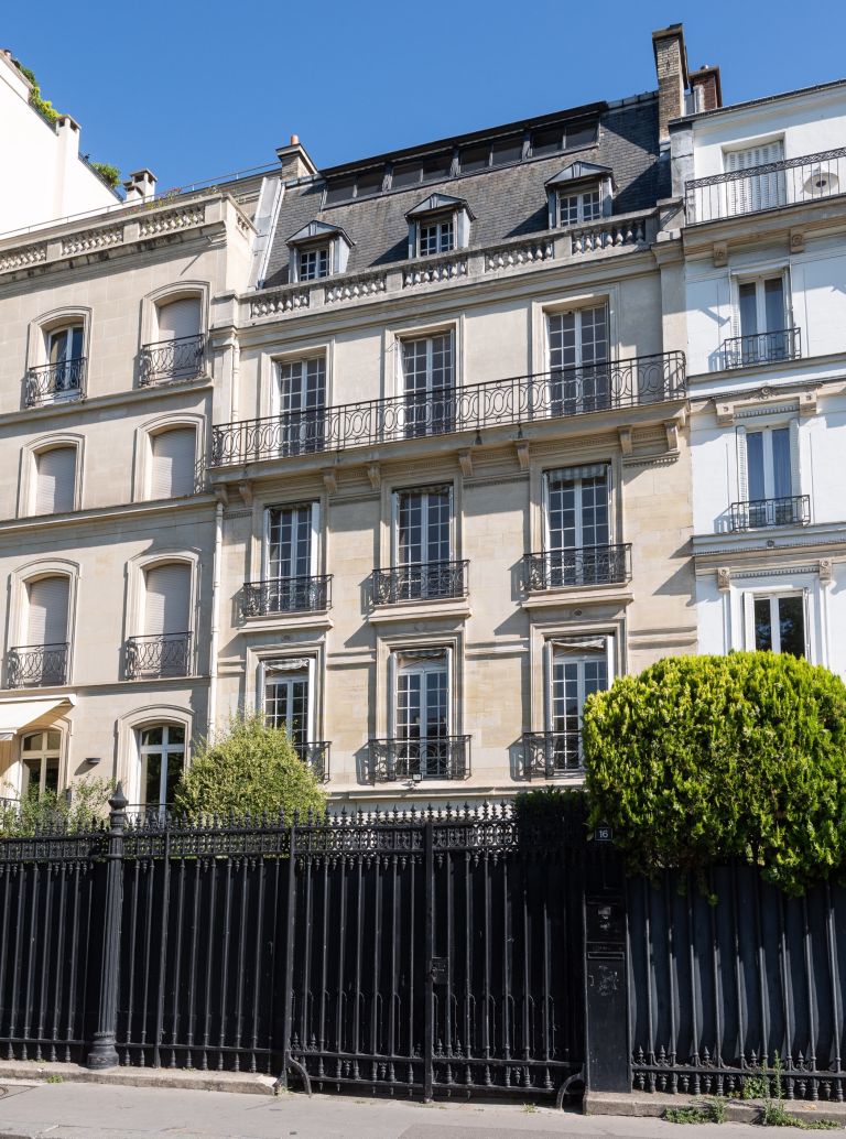 mansion (hôtel particulier) 14 Rooms for sale on PARIS (75016)
