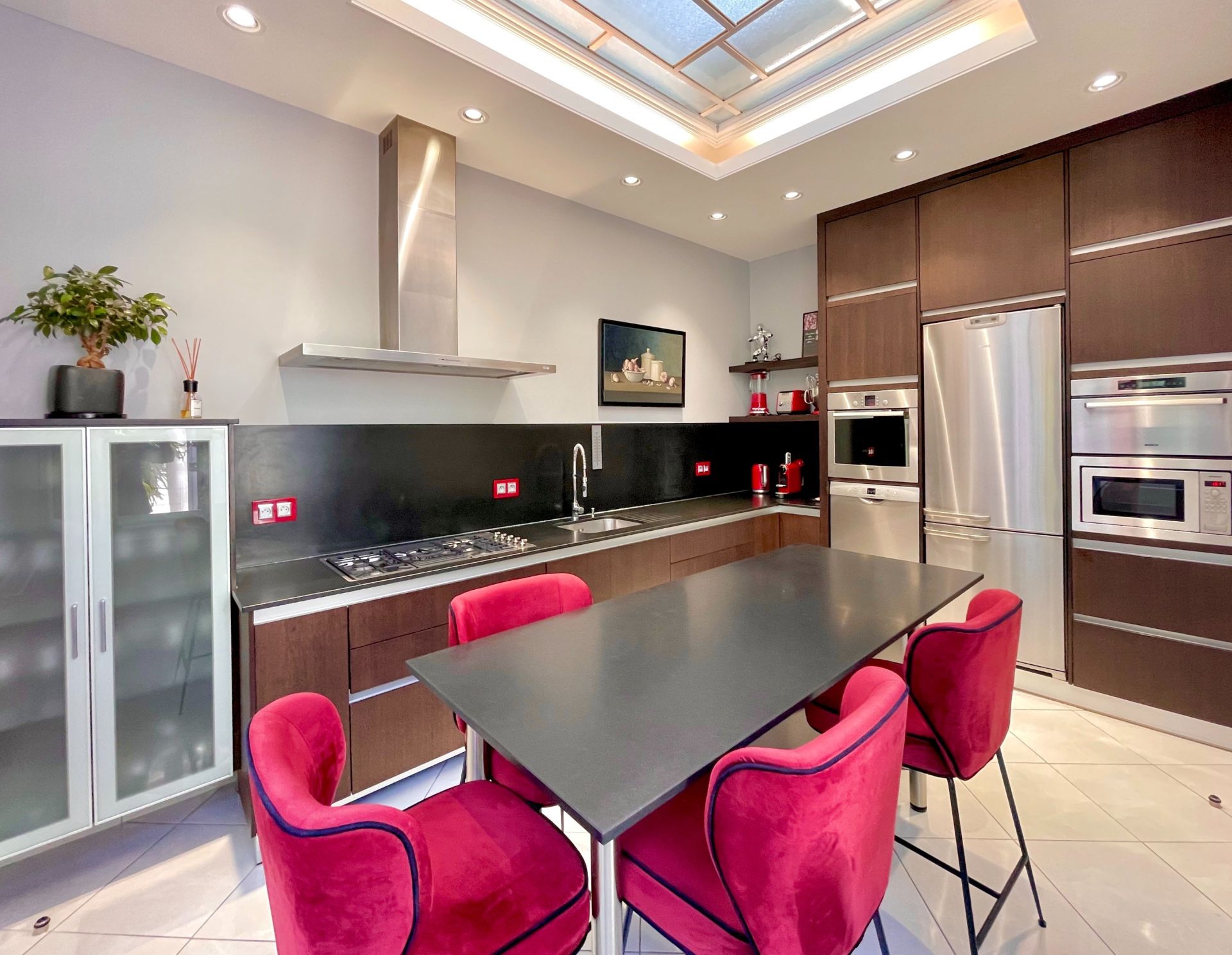 luxury house 8 Rooms for sale on ARMENTIERES (59280)