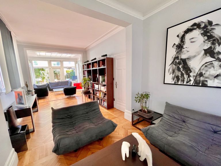 luxury house 8 Rooms for sale on ARMENTIERES (59280)