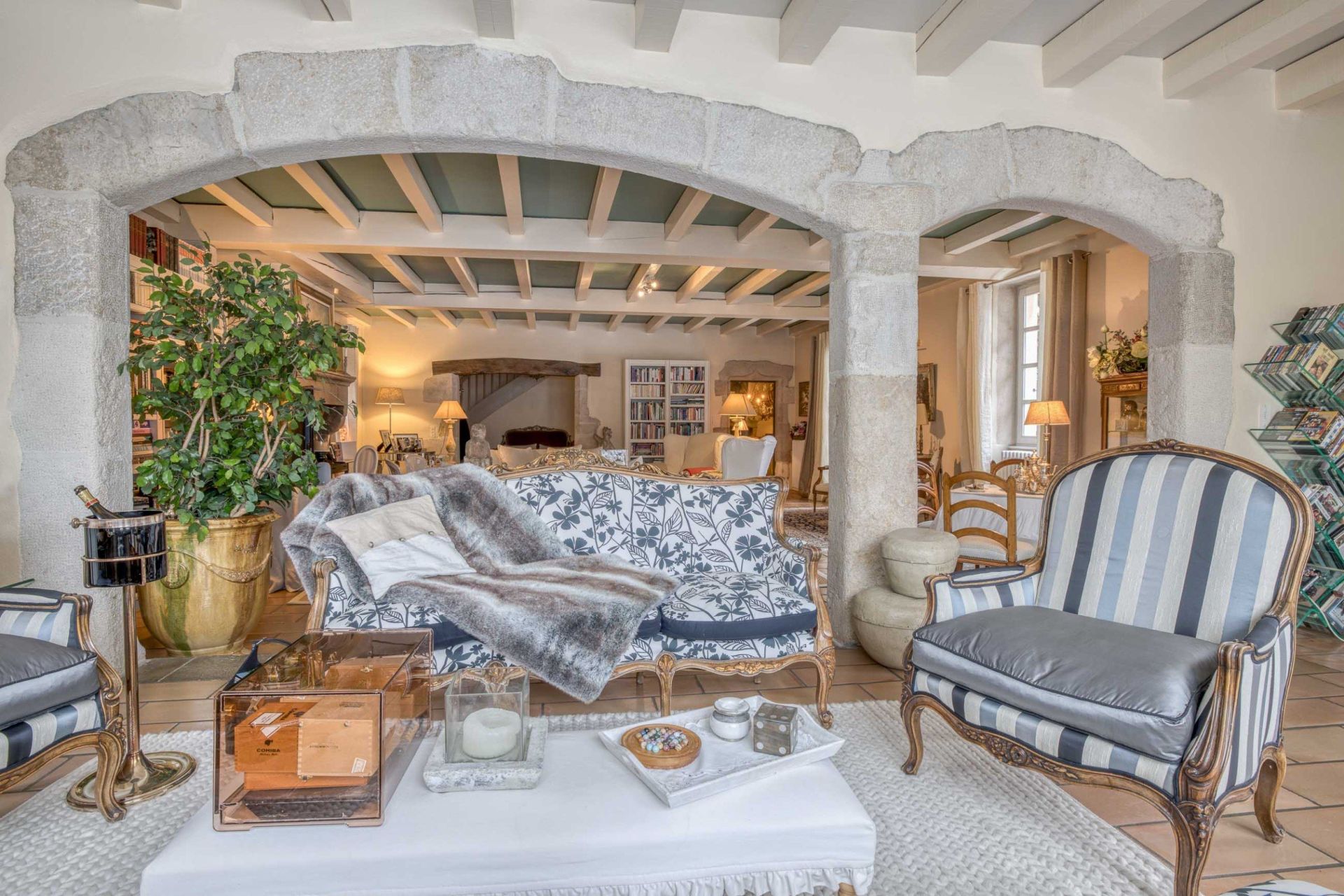 luxury house 12 Rooms for sale on CHAPEIRY (74540)