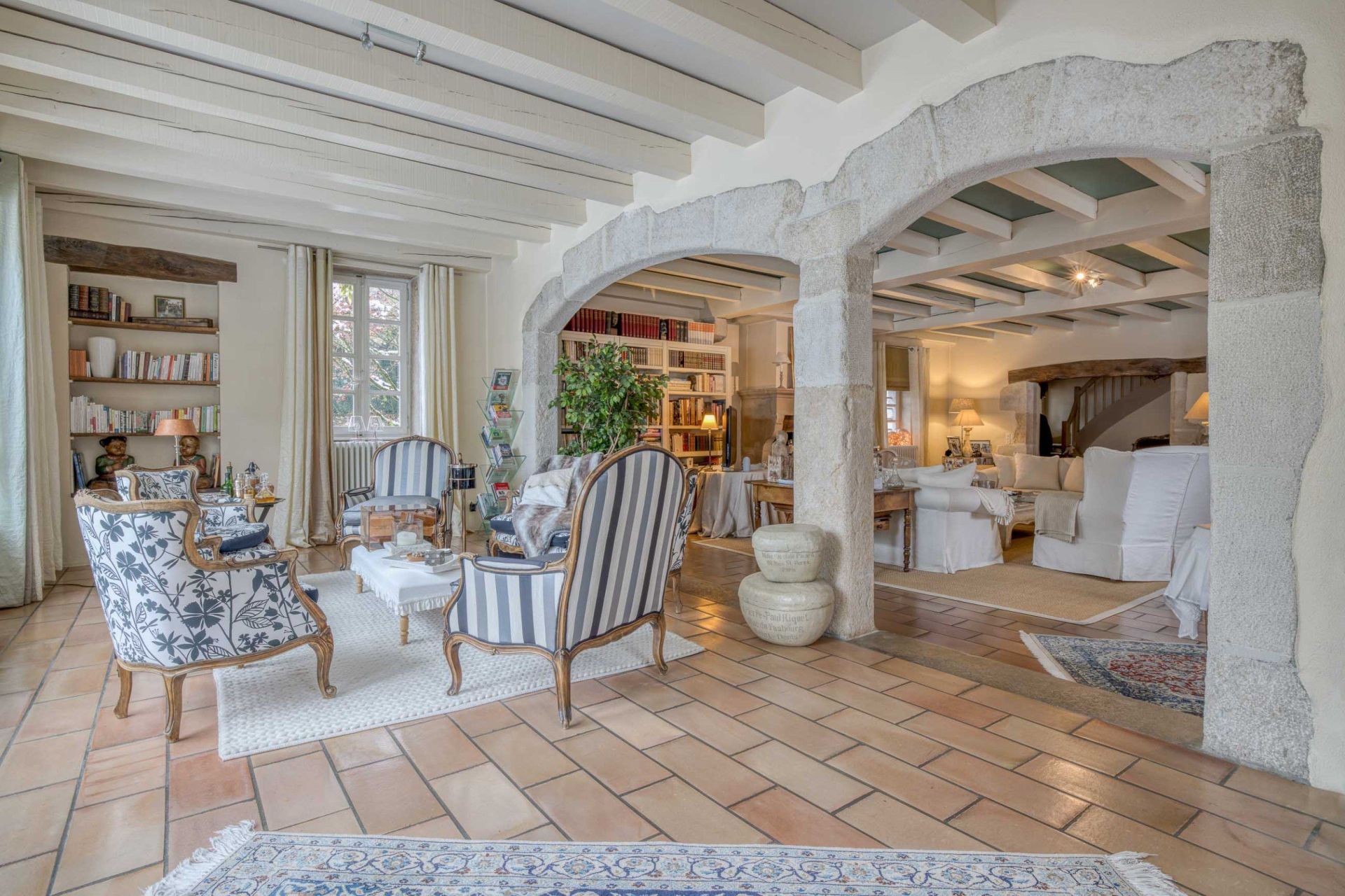 luxury house 12 Rooms for sale on CHAPEIRY (74540)