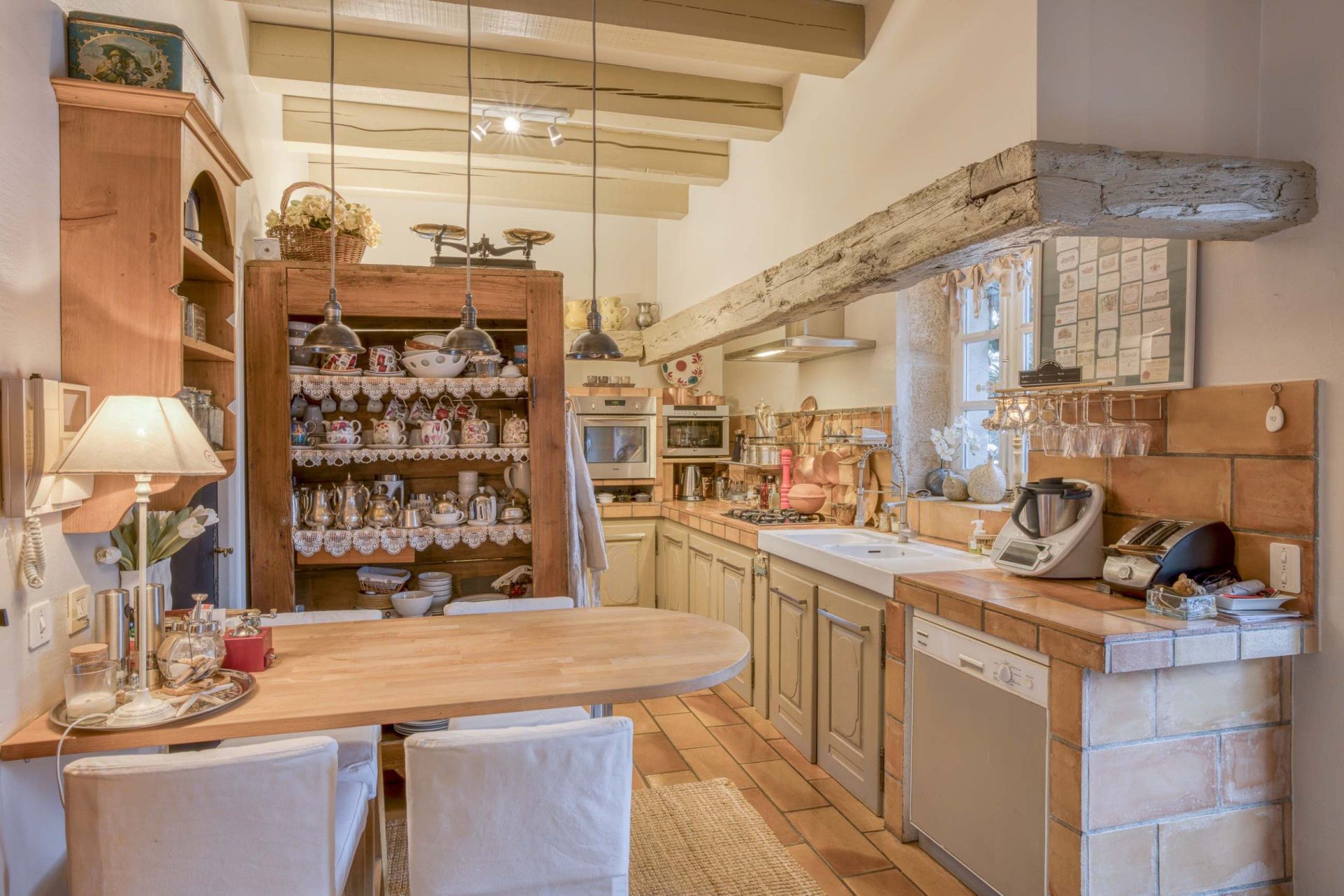 luxury house 12 Rooms for sale on CHAPEIRY (74540)