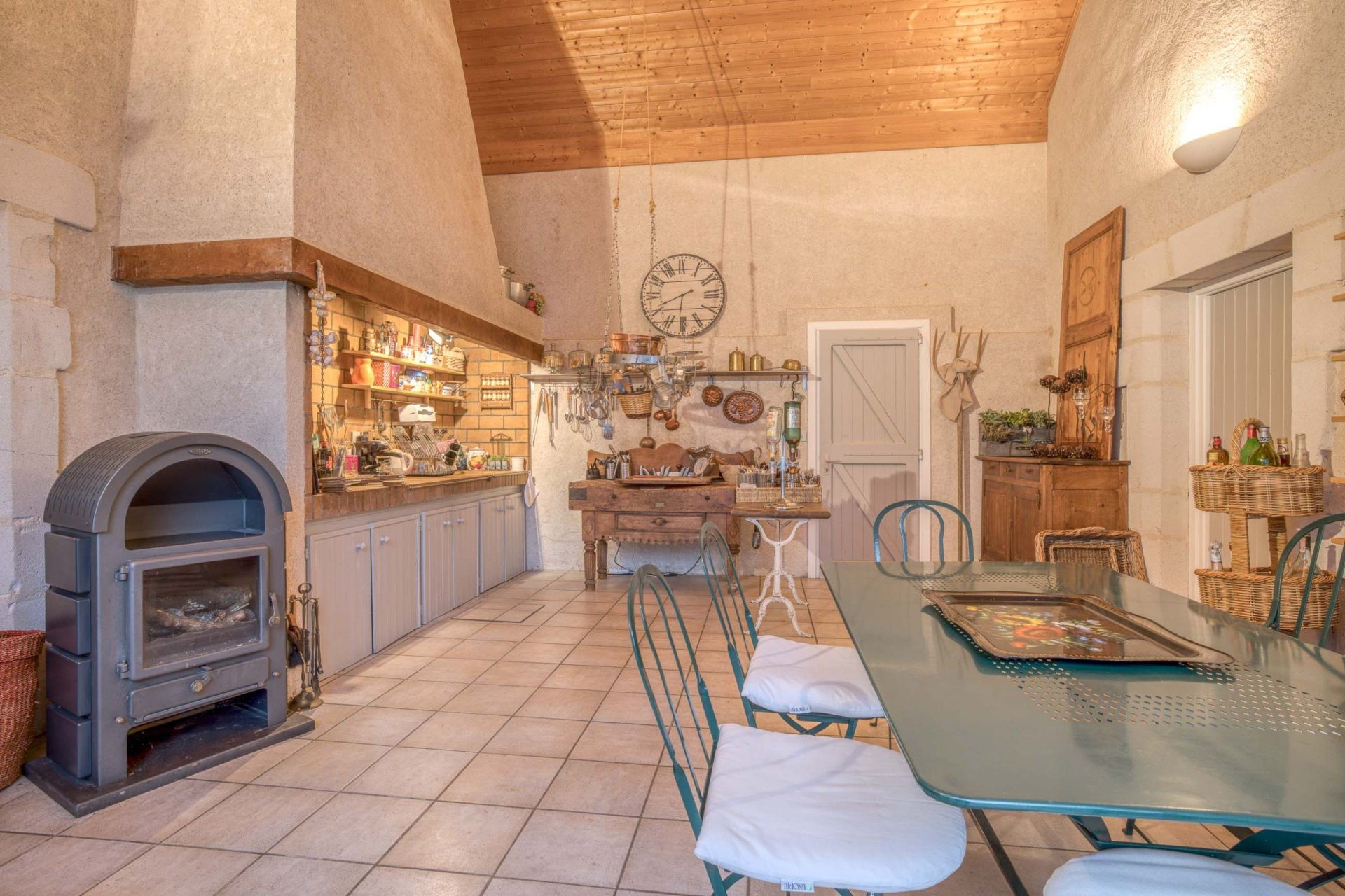 luxury house 12 Rooms for sale on CHAPEIRY (74540)