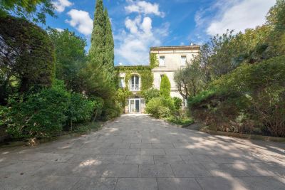 Sale Luxury house Maussane-les-Alpilles 12 Rooms 400 m²