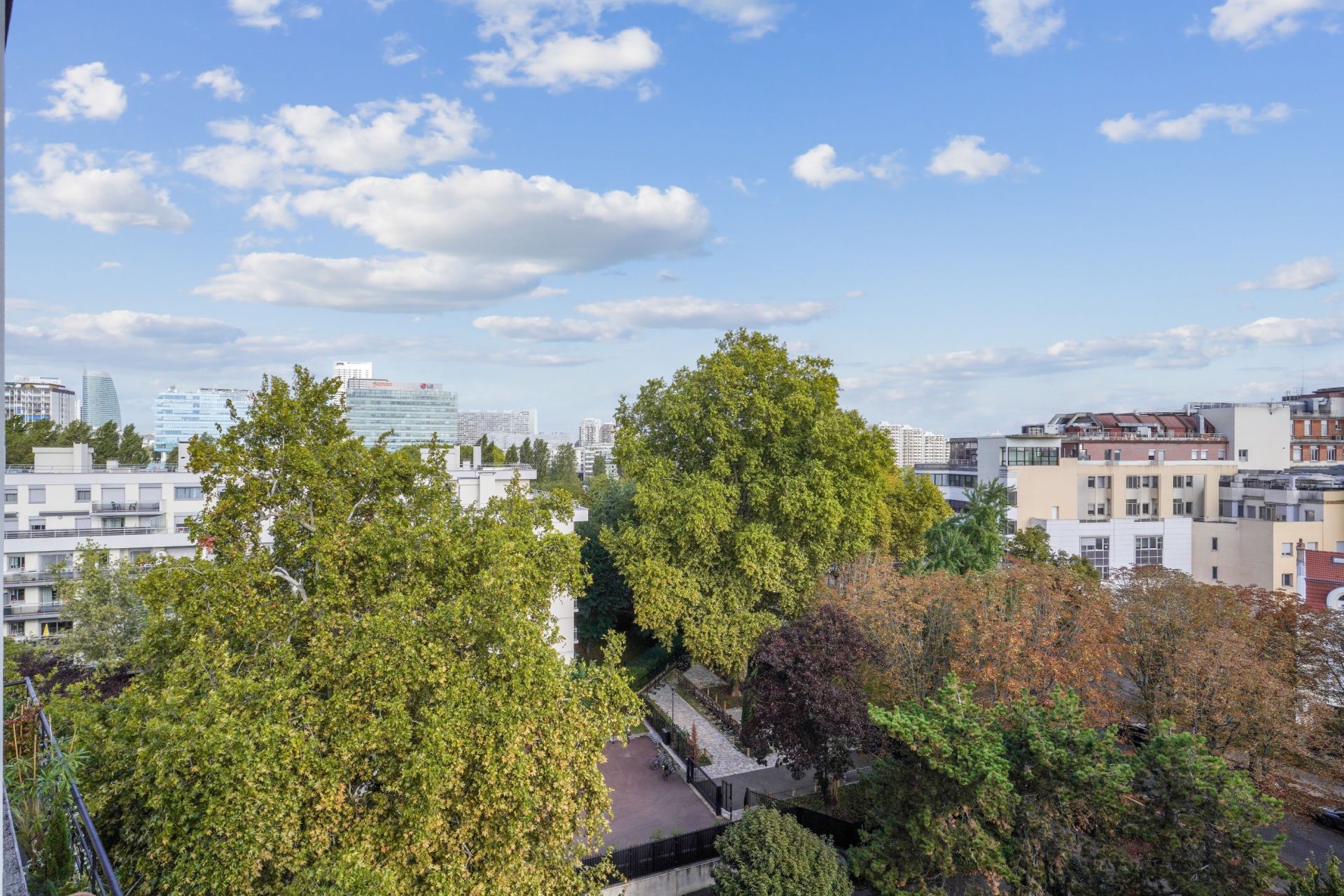 luxury apartment 3 Rooms for sale on NEUILLY SUR SEINE (92200)