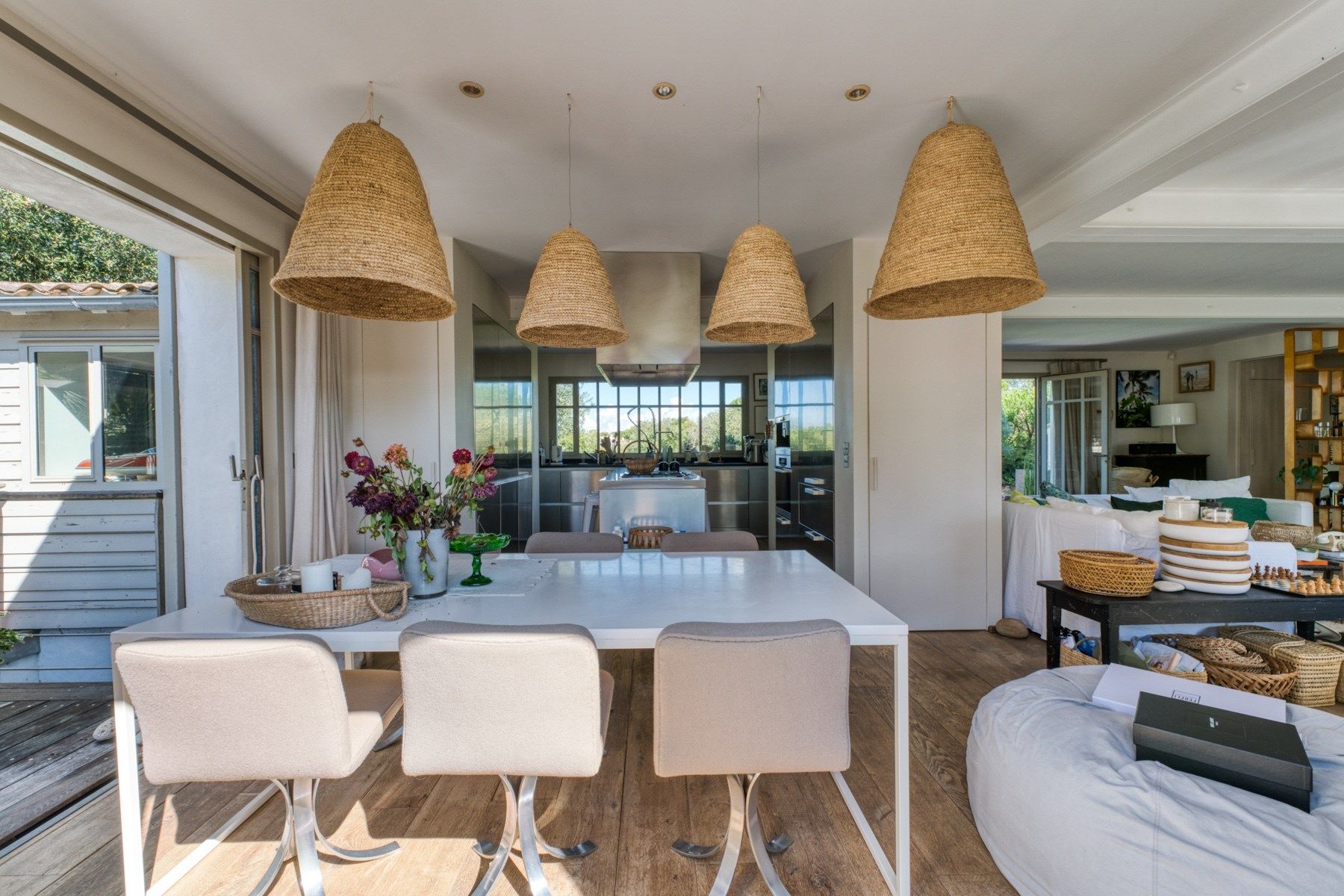 luxury house 8 Rooms for sale on LES PORTES EN RE (17880)