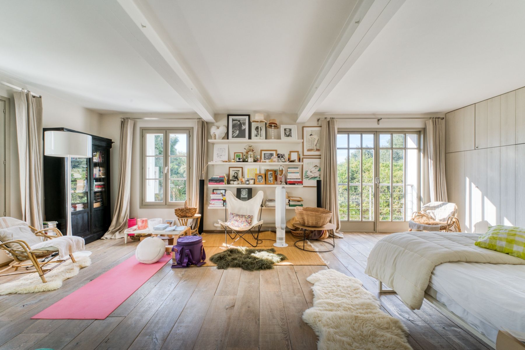 luxury house 8 Rooms for sale on LES PORTES EN RE (17880)