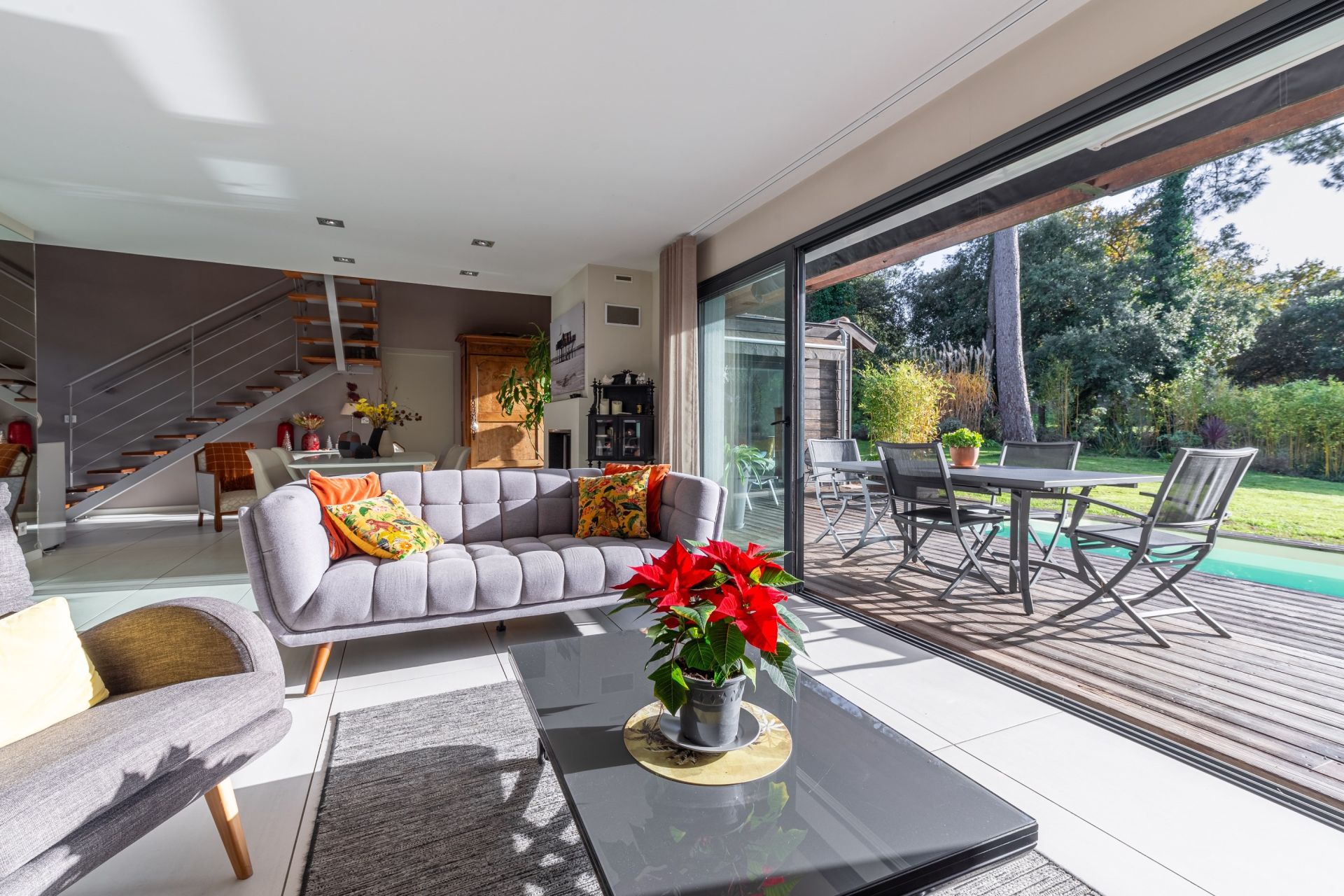 luxury house 7 Rooms for sale on ARCACHON (33120)