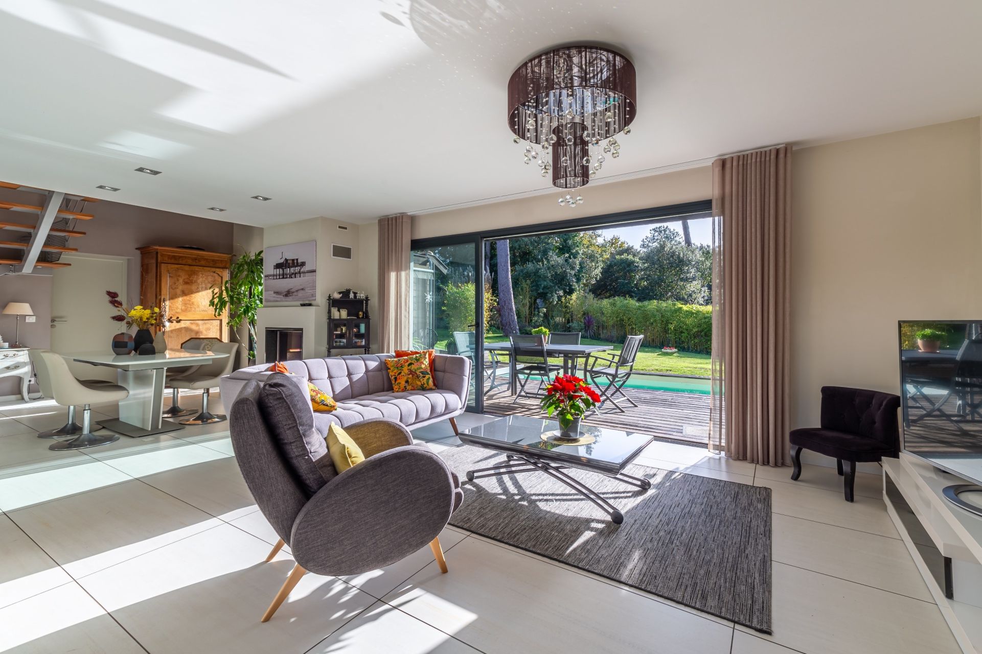 luxury house 7 Rooms for sale on ARCACHON (33120)