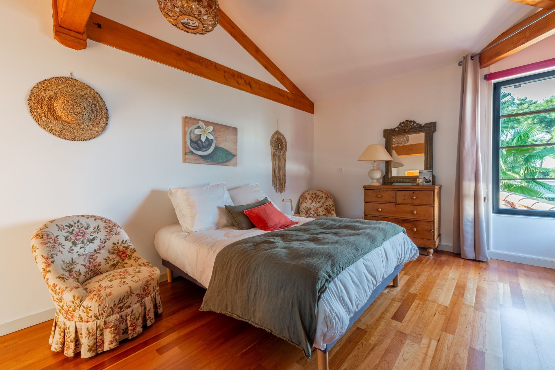 luxury house 7 Rooms for sale on ARCACHON (33120)