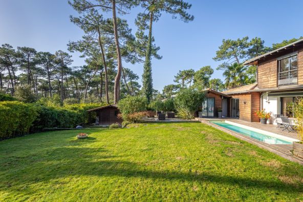 Sale Luxury house Arcachon 7 Rooms 192 m²