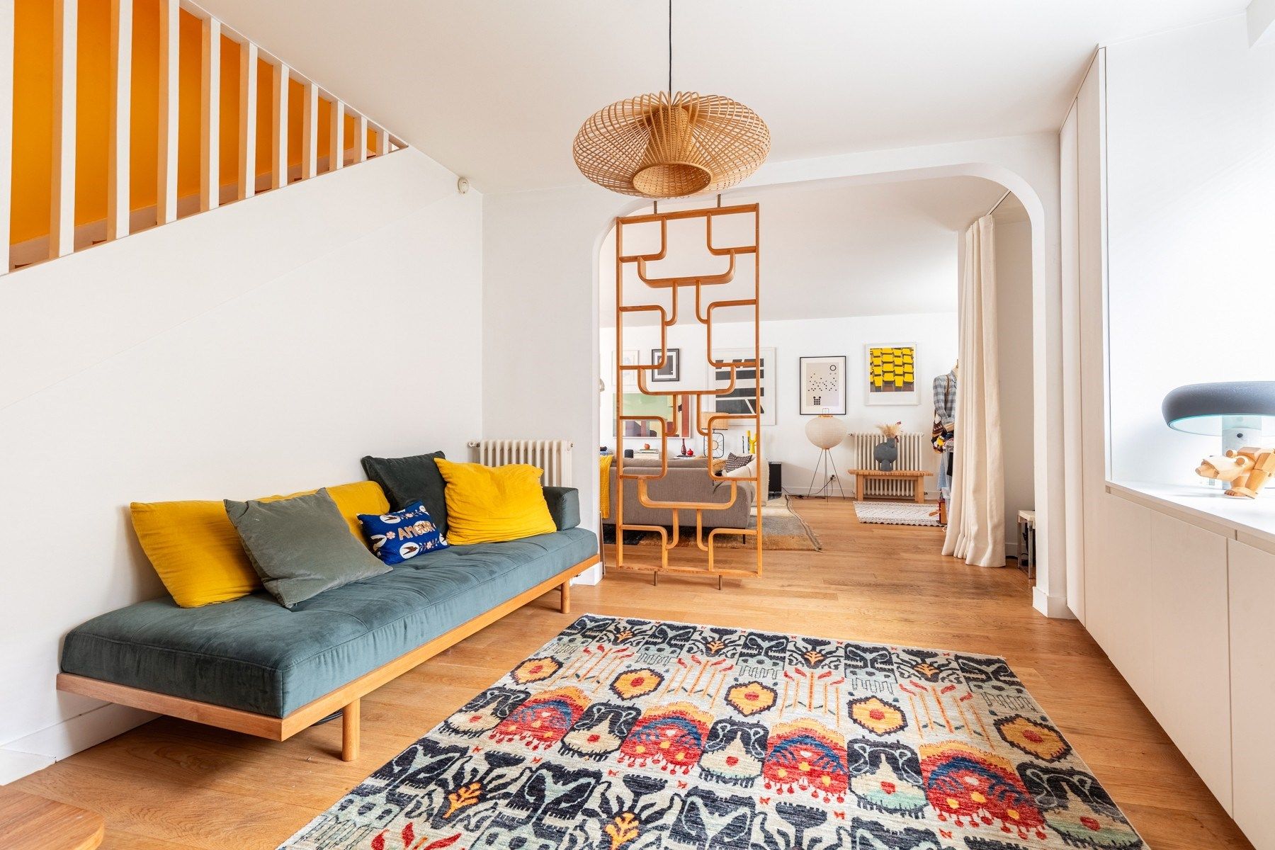 luxury house 5 Rooms for sale on BORDEAUX (33000)