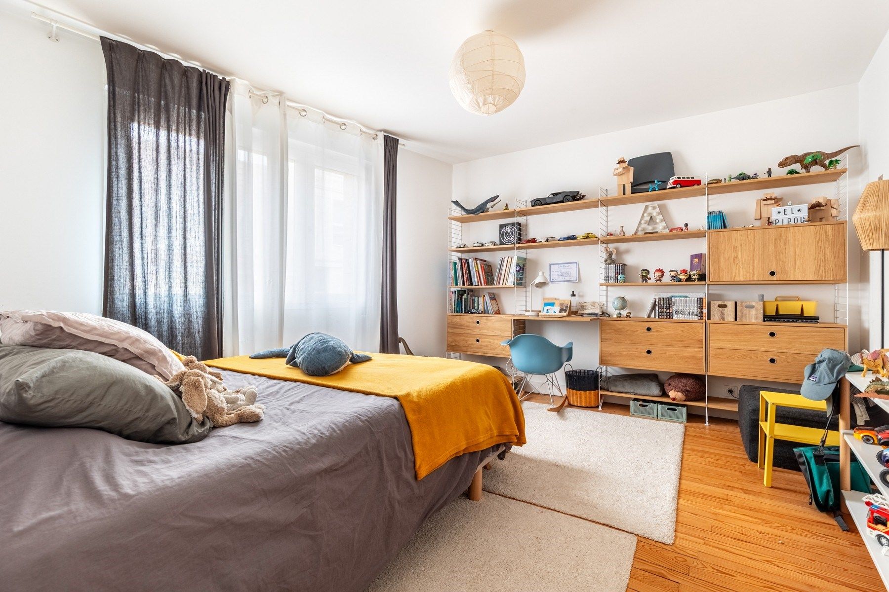 luxury house 5 Rooms for sale on BORDEAUX (33000)