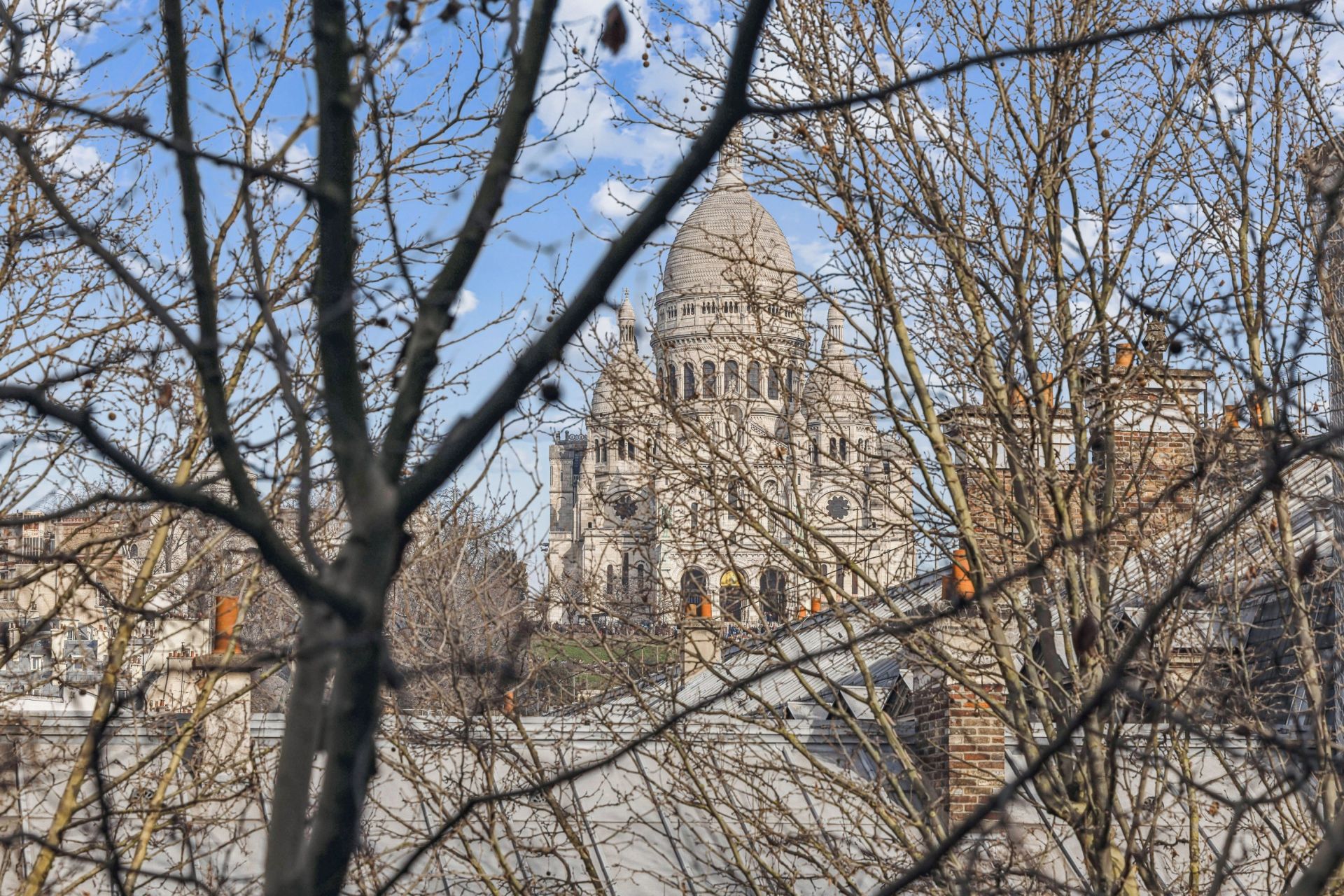 luxury apartment 6 Rooms for sale on PARIS (75009)