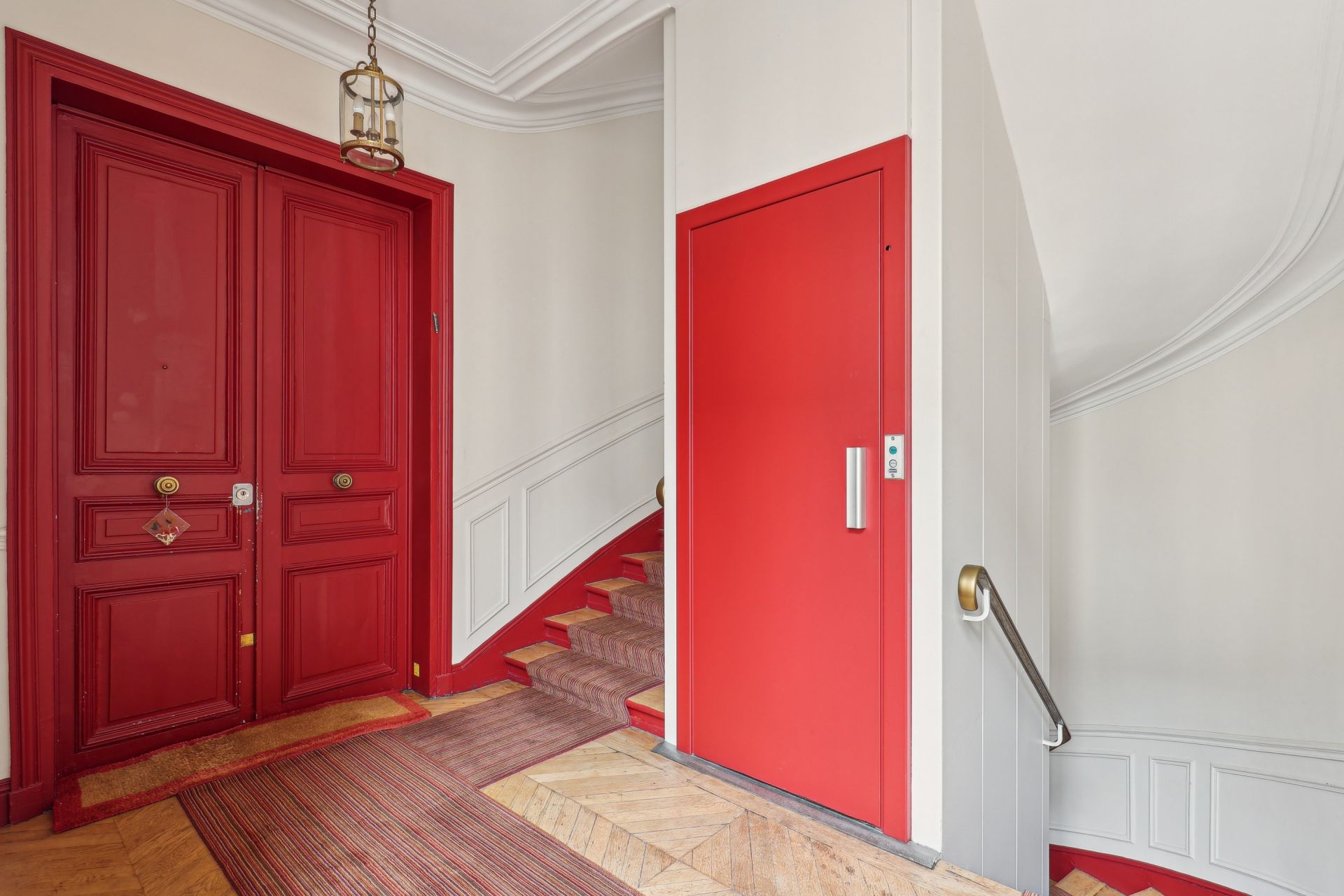 luxury apartment 6 Rooms for sale on PARIS (75009)