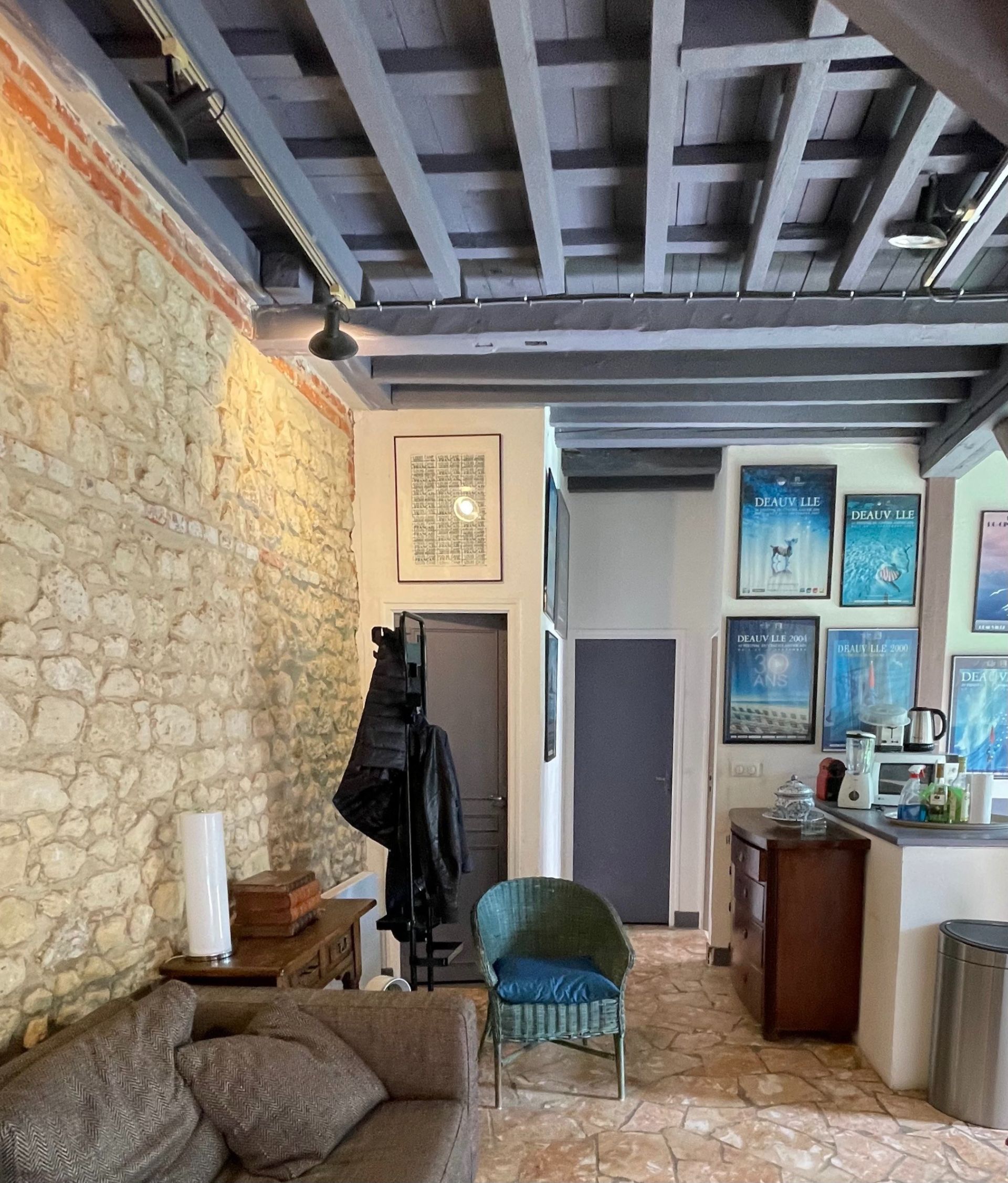 luxury house 6 Rooms for sale on DEAUVILLE (14800)