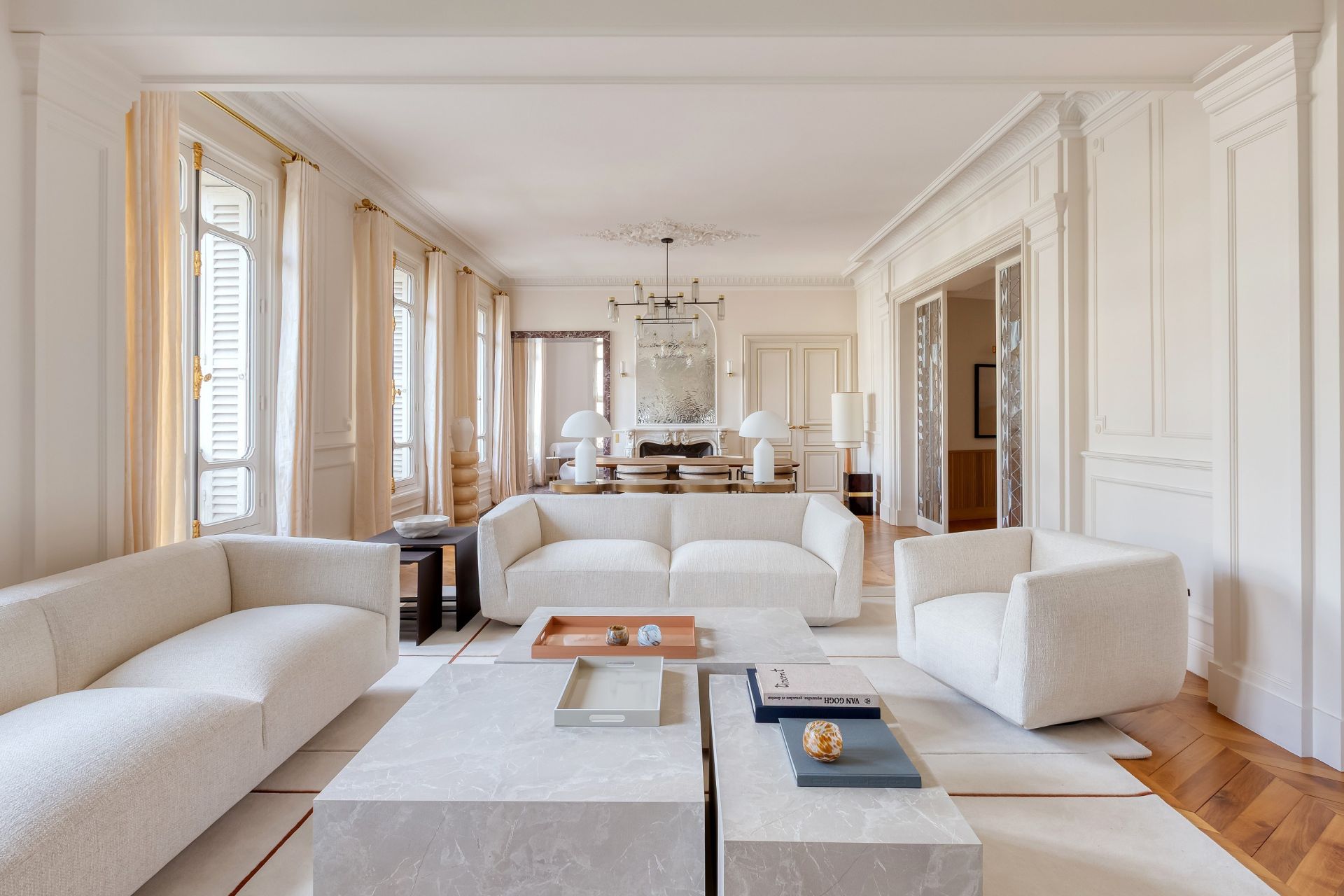 luxury apartment 5 Rooms for sale on PARIS (75008)