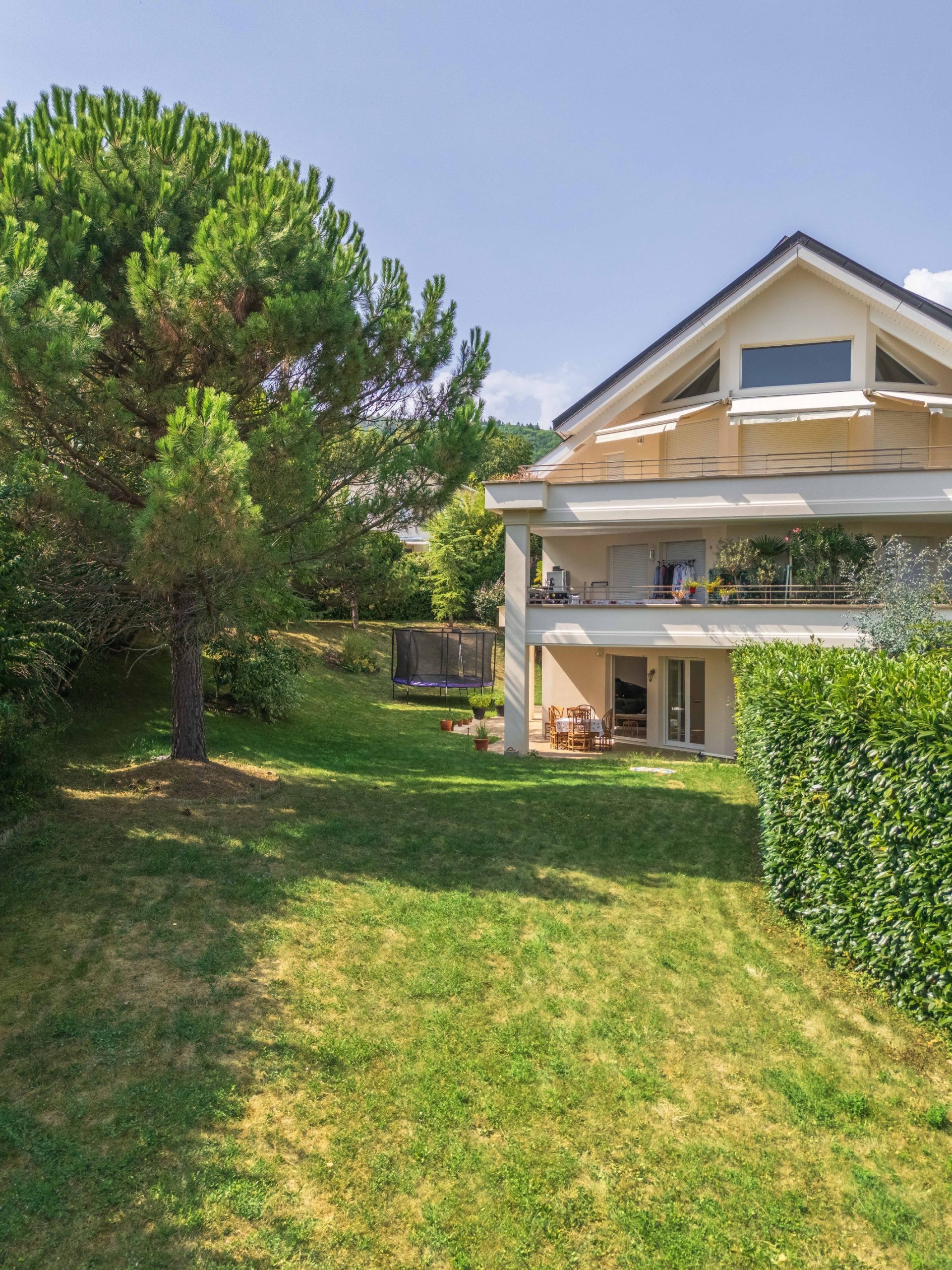 luxury apartment 4 Rooms for sale on DIVONNE LES BAINS (01220)