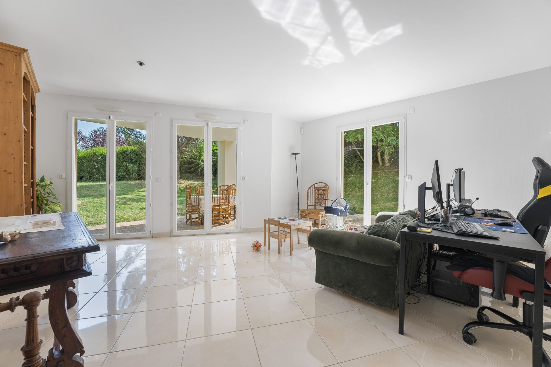 luxury apartment 4 Rooms for sale on DIVONNE LES BAINS (01220)