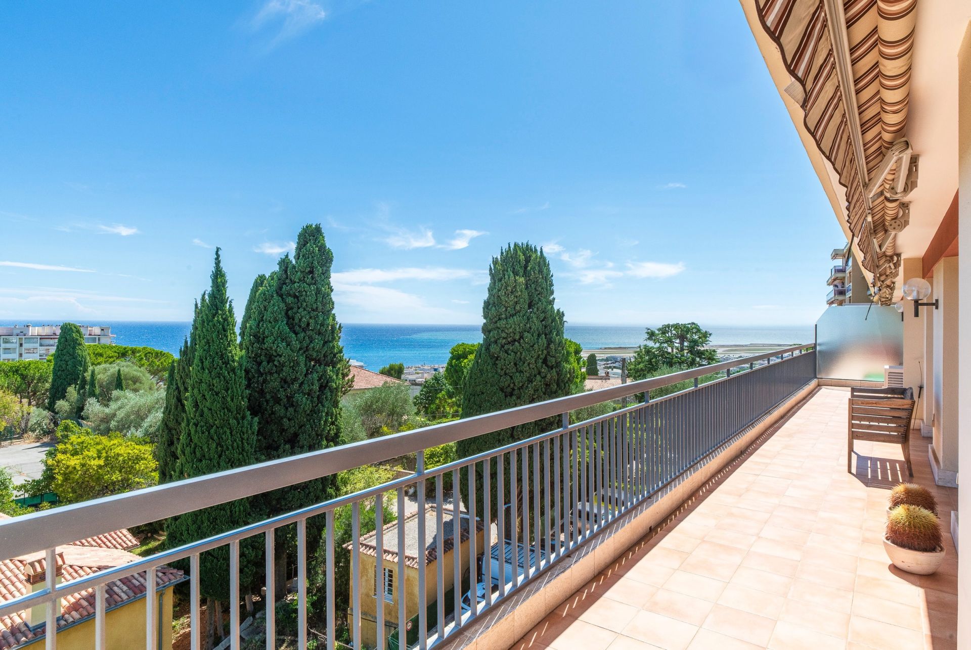 penthouse 4 Rooms for sale on NICE (06000)