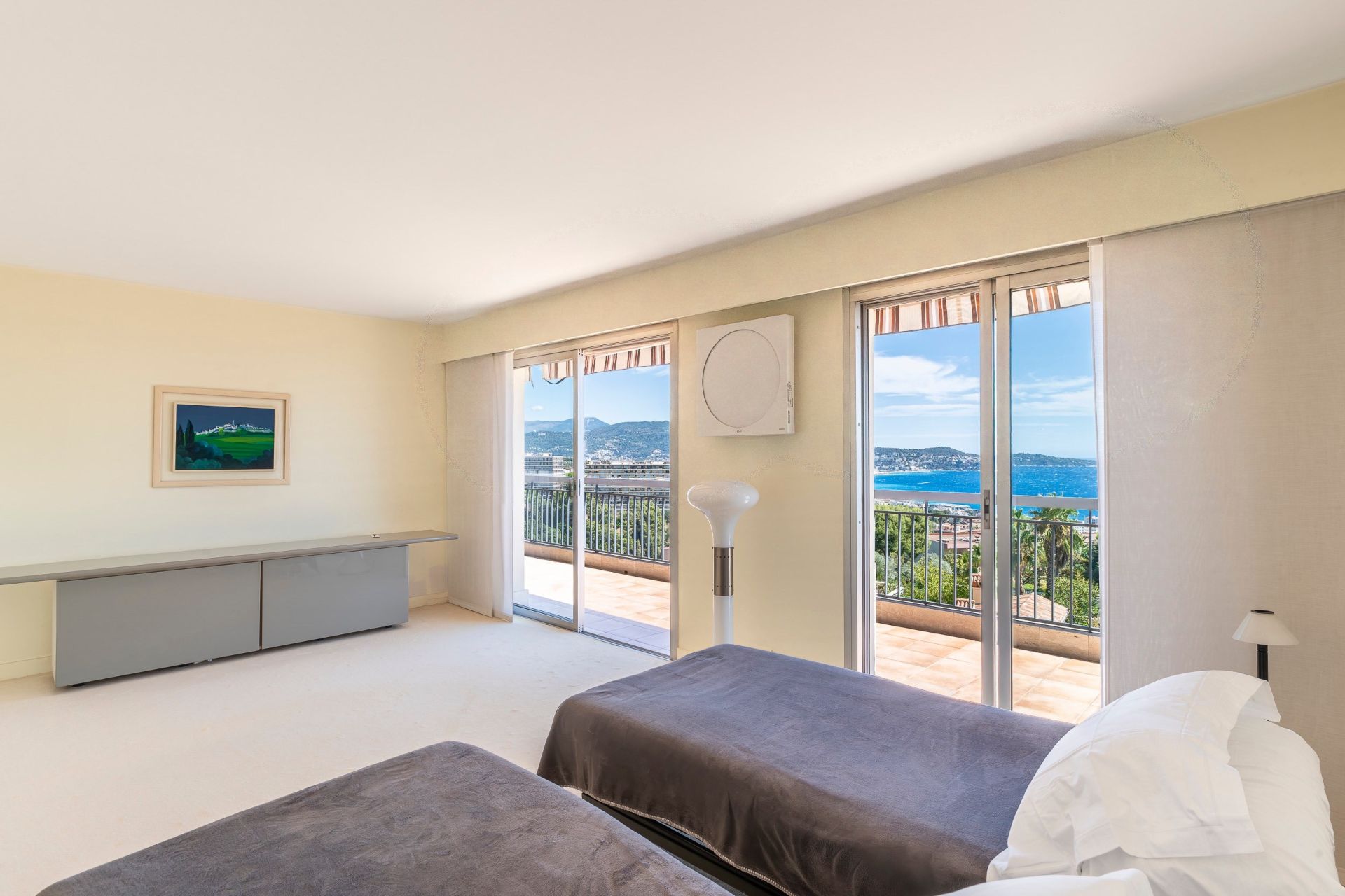 penthouse 4 Rooms for sale on NICE (06000)