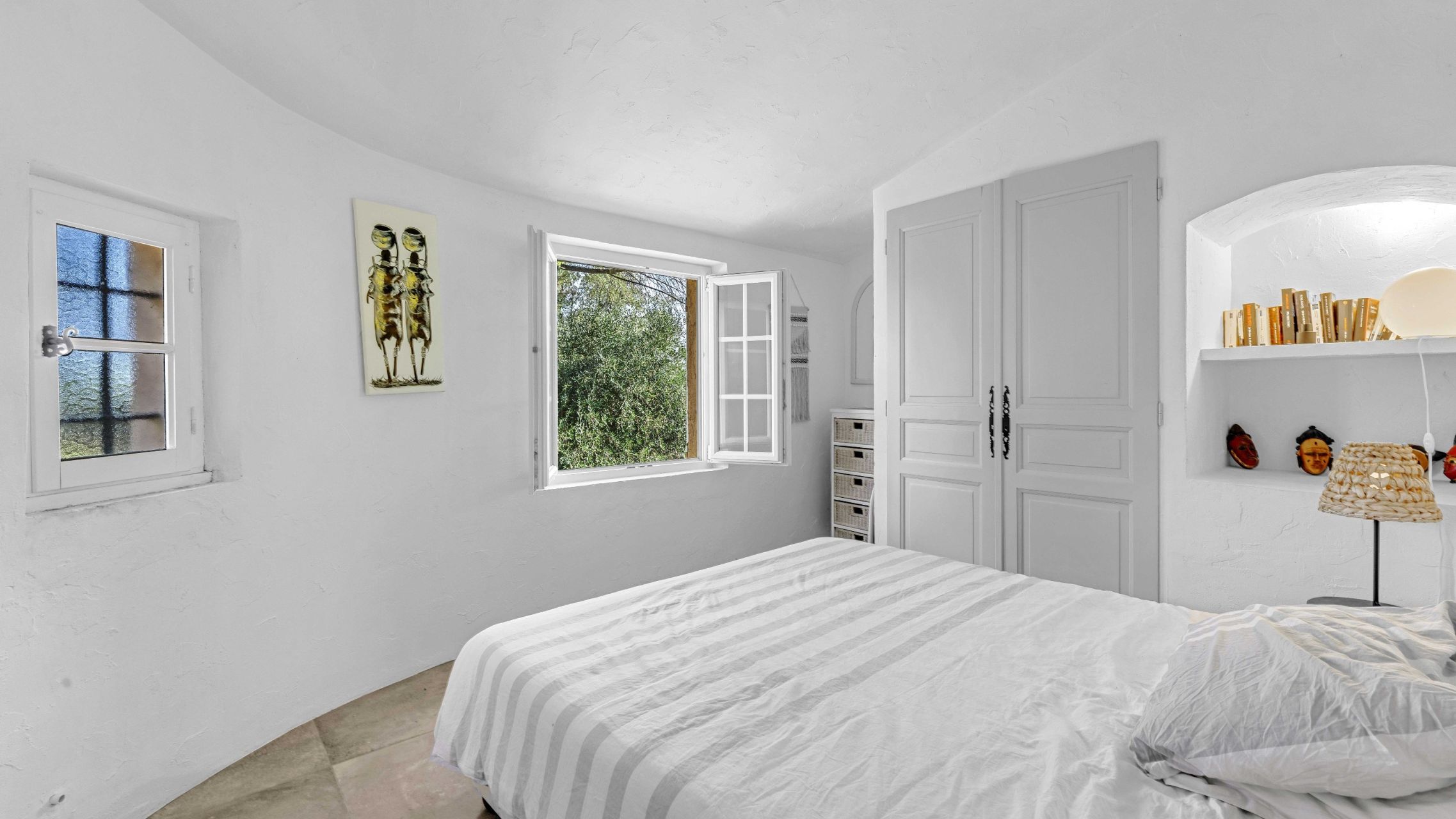 mazet de luxe 6 Pièces en vente sur GRIMAUD (83310)