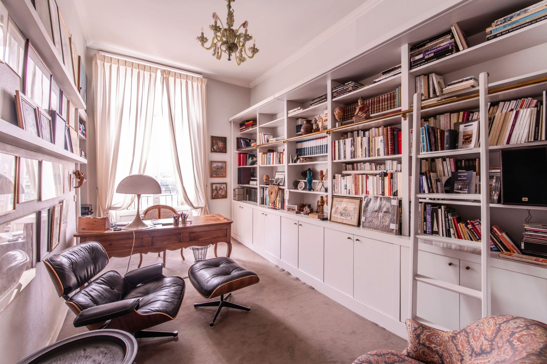 luxury apartment 11 Rooms for sale on NANTES (44000)