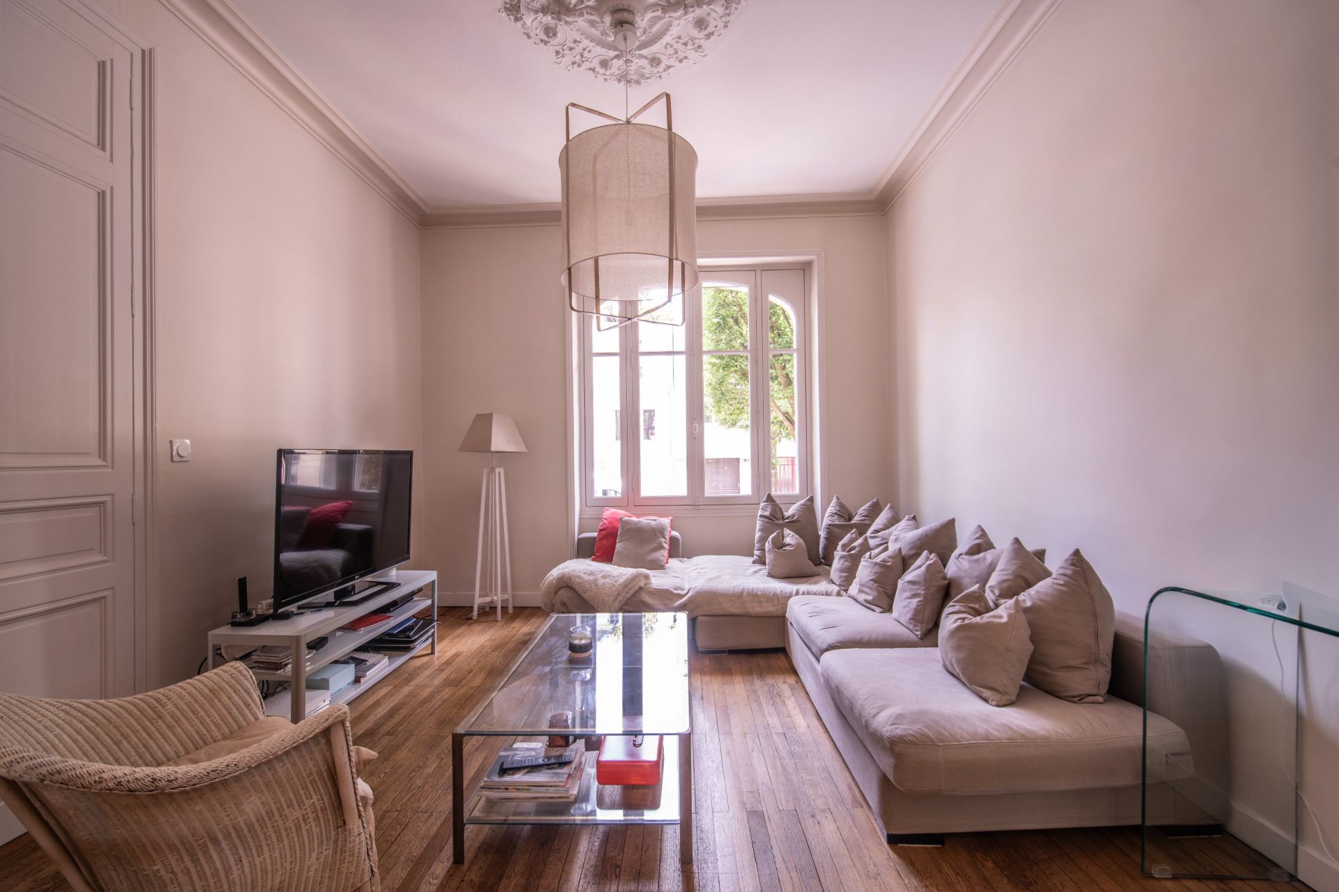 mansion 8 Rooms for sale on NANTES (44100)
