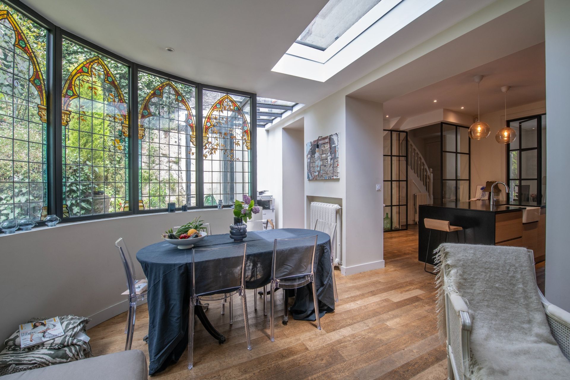 mansion 8 Rooms for sale on NANTES (44100)