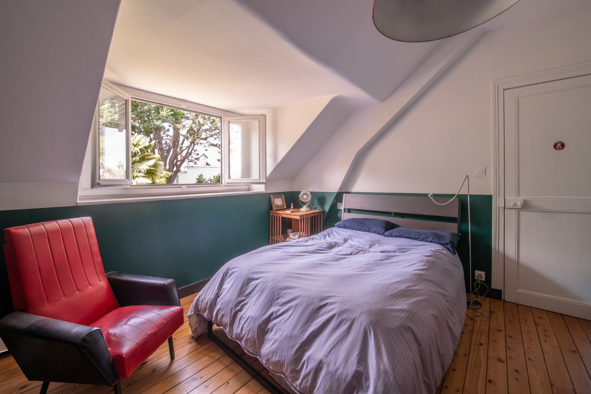 mansion 8 Rooms for sale on NANTES (44100)